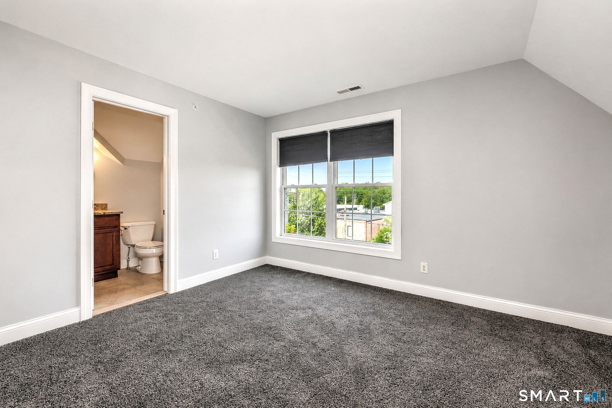 449 New Haven Avenue Property Photo 30