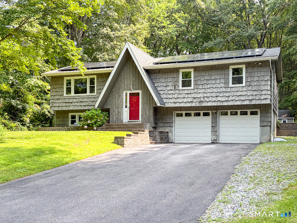 168 Lakeshore Drive Property Photo 1