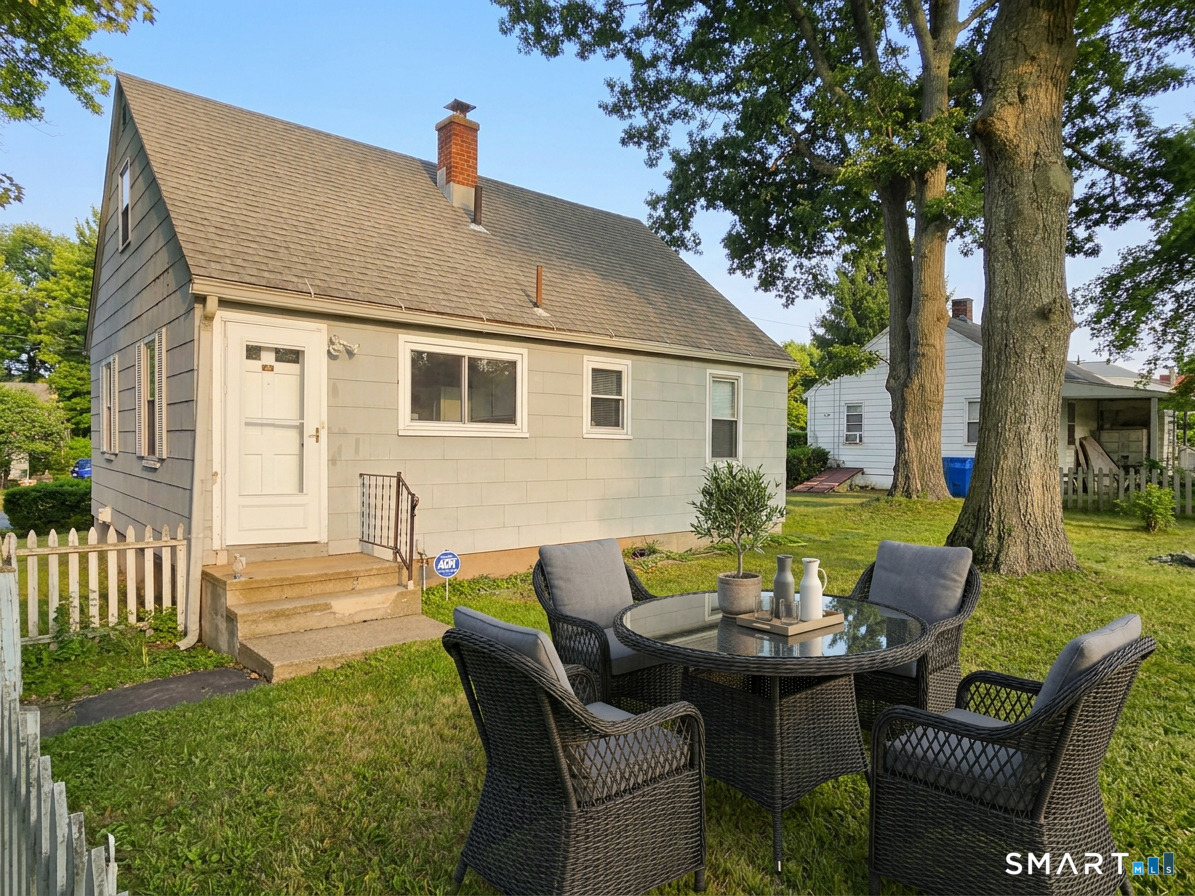 417 Atwood Avenue Property Photo 5