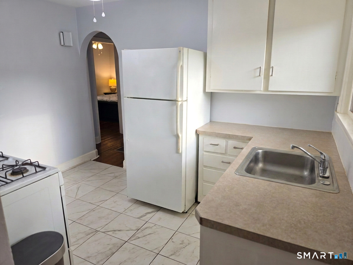 417 Atwood Avenue Property Photo 8