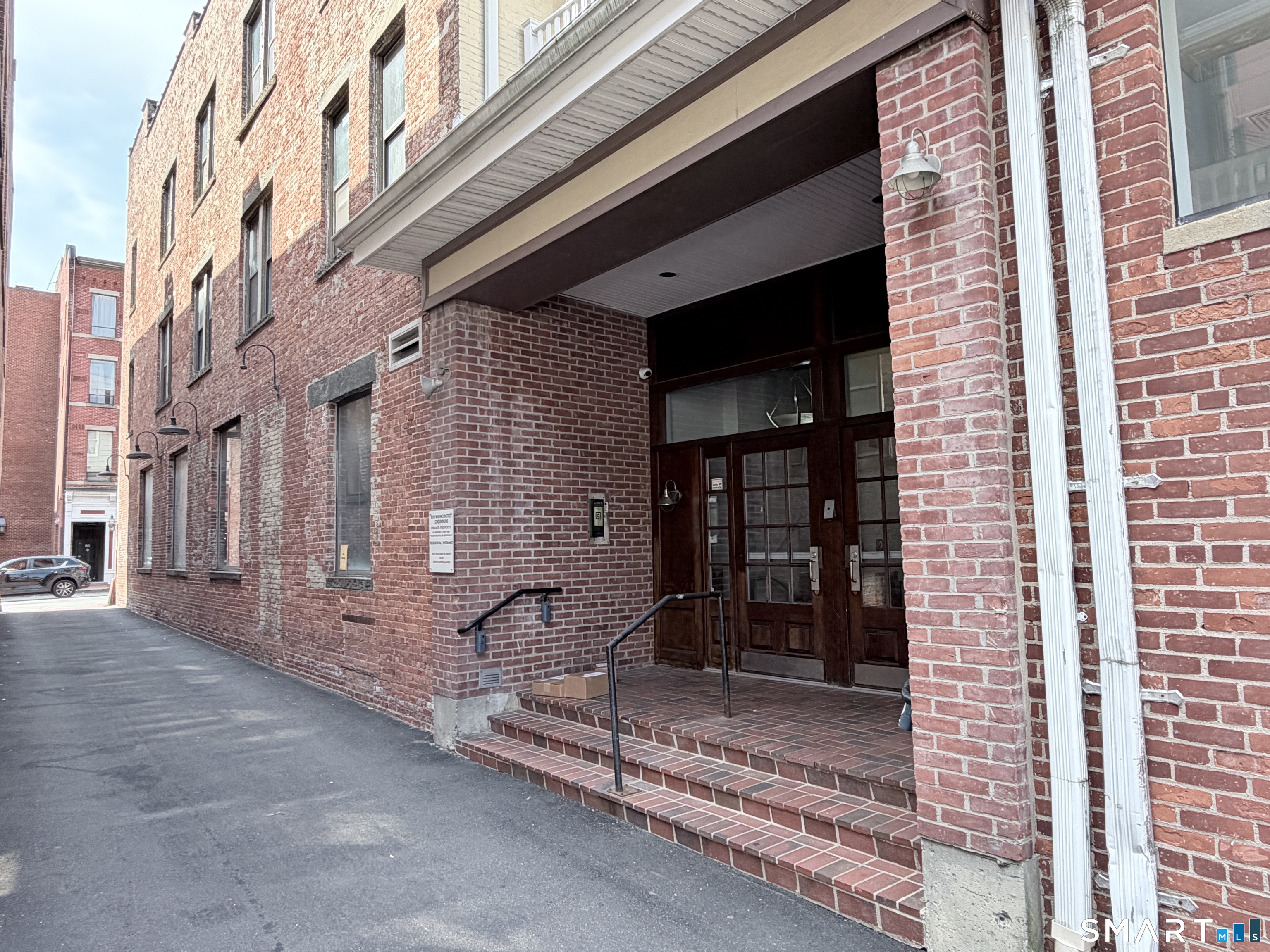 83 Washington 2h Street Property Photo 11