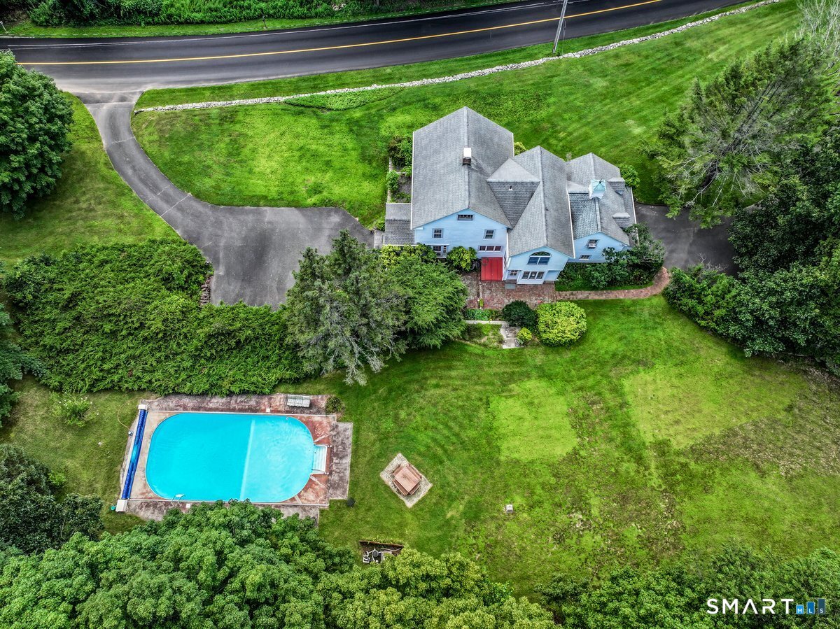 59 Taylor Road Property Photo 2