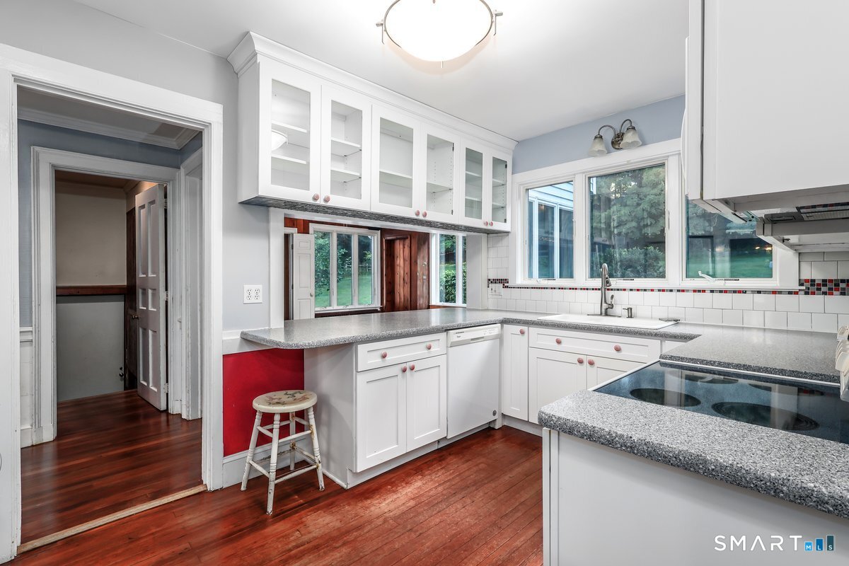 59 Taylor Road Property Photo 12
