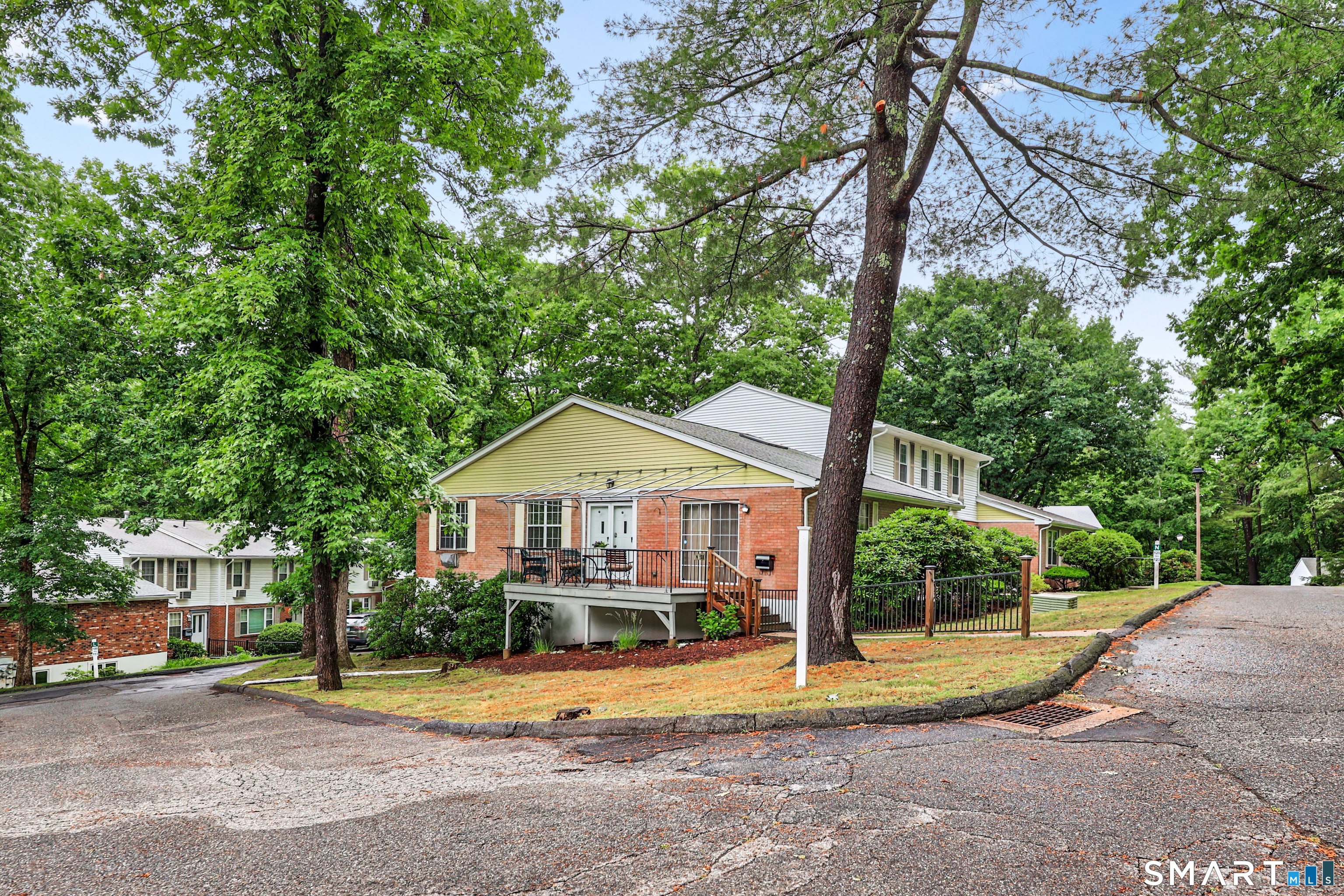 123 Queens 123 Road Property Photo 2
