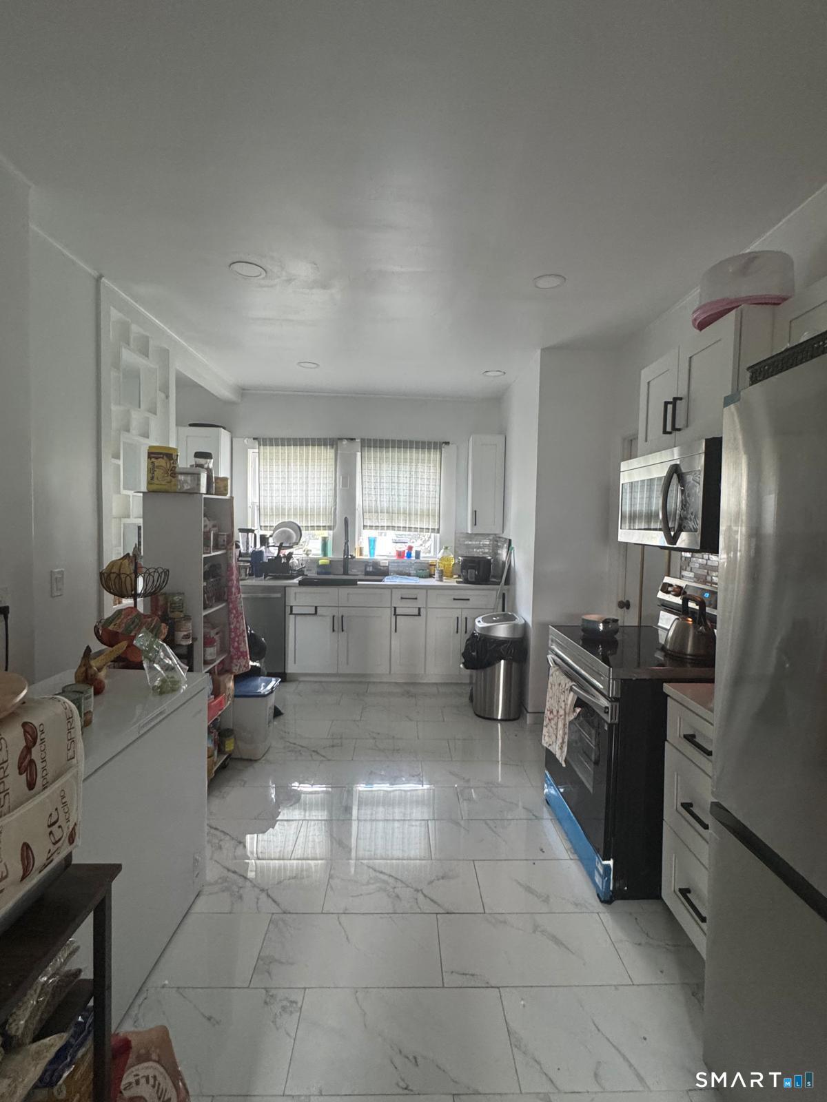 75 Willetts Avenue Property Photo 7