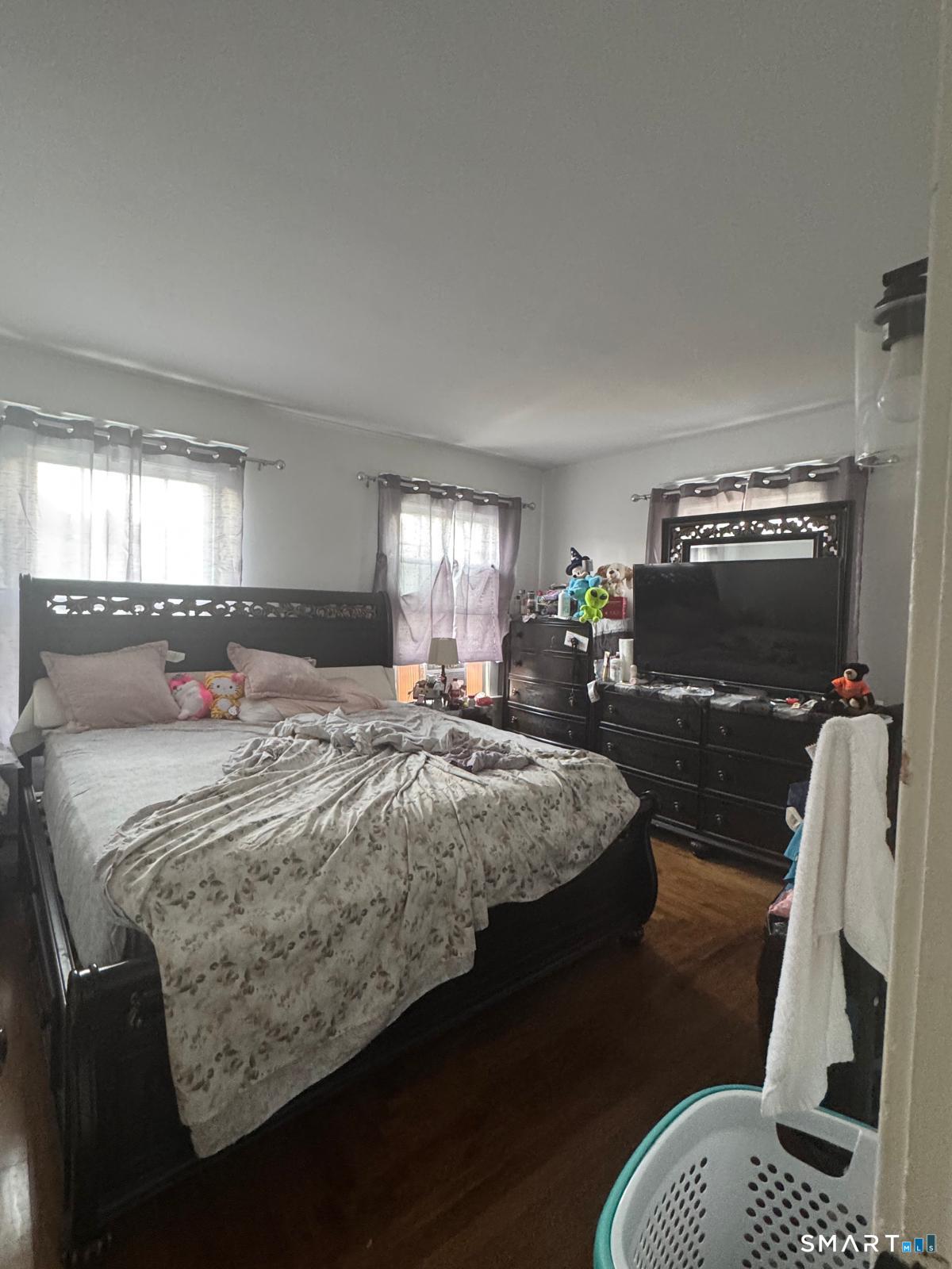 75 Willetts Avenue Property Photo 12