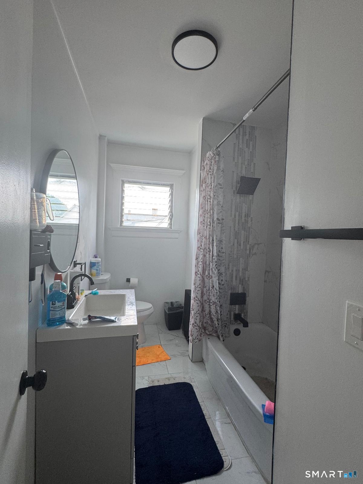 75 Willetts Avenue Property Photo 13