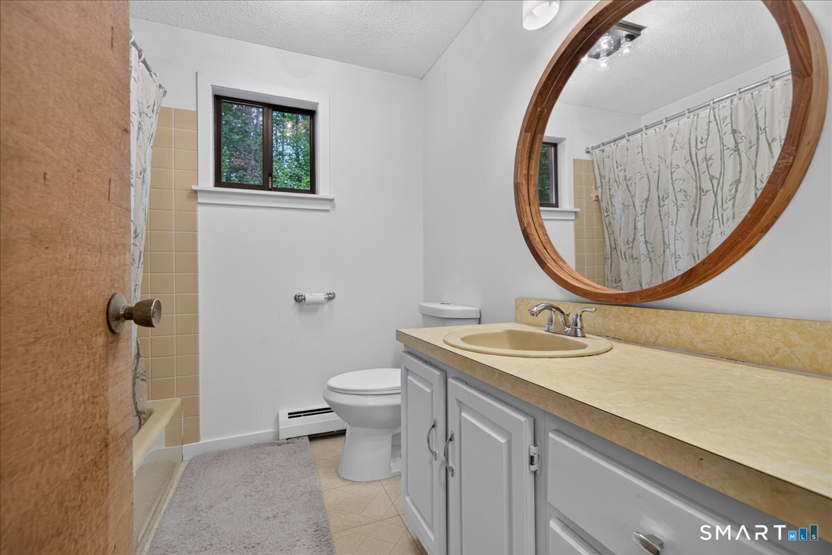 35 Aileen Drive Property Photo 16