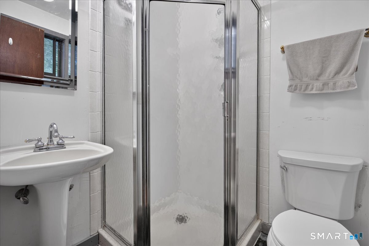 35 Aileen Drive Property Photo 22