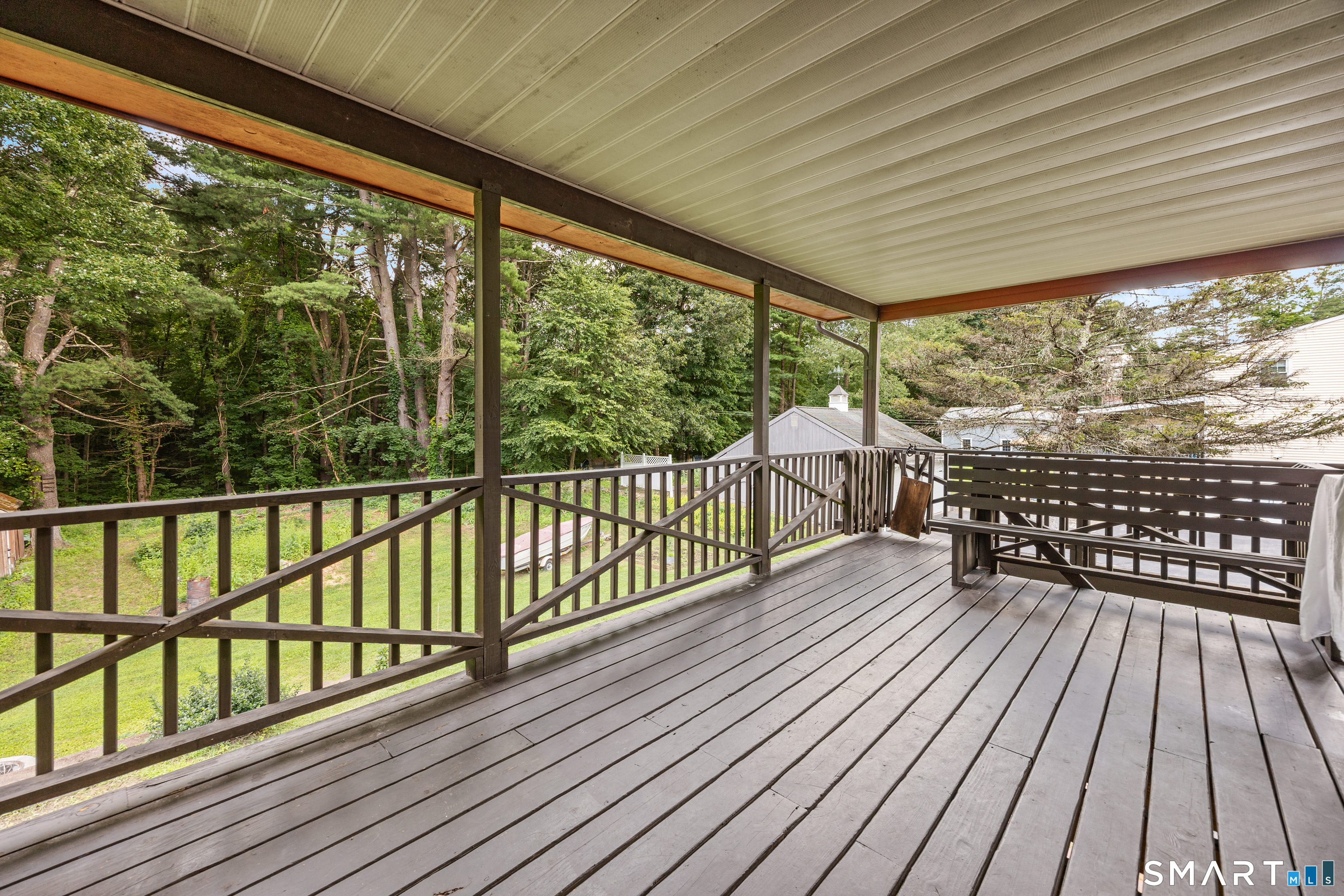 14 Glen Hollow Drive Property Photo 11