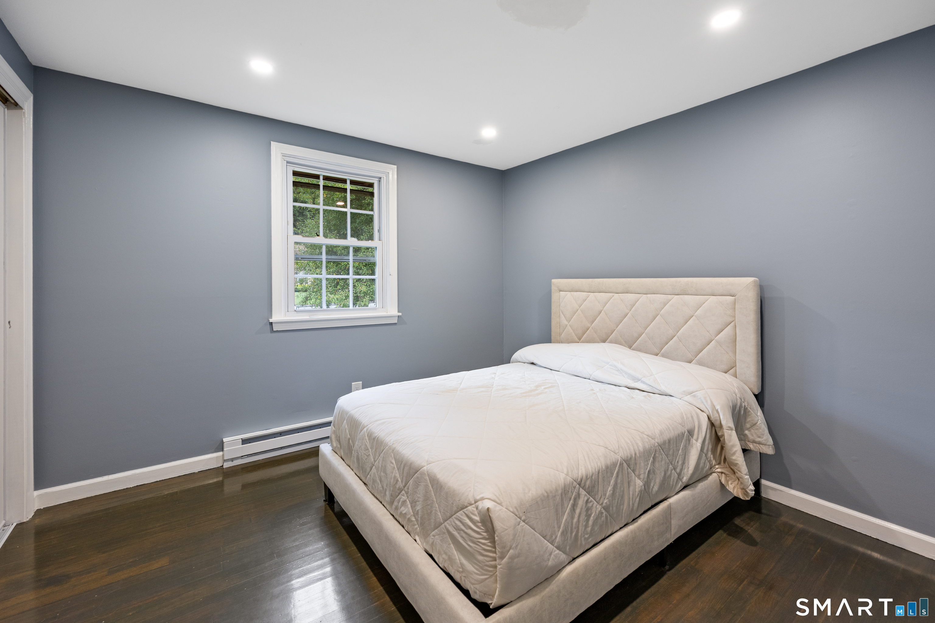 14 Glen Hollow Drive Property Photo 15