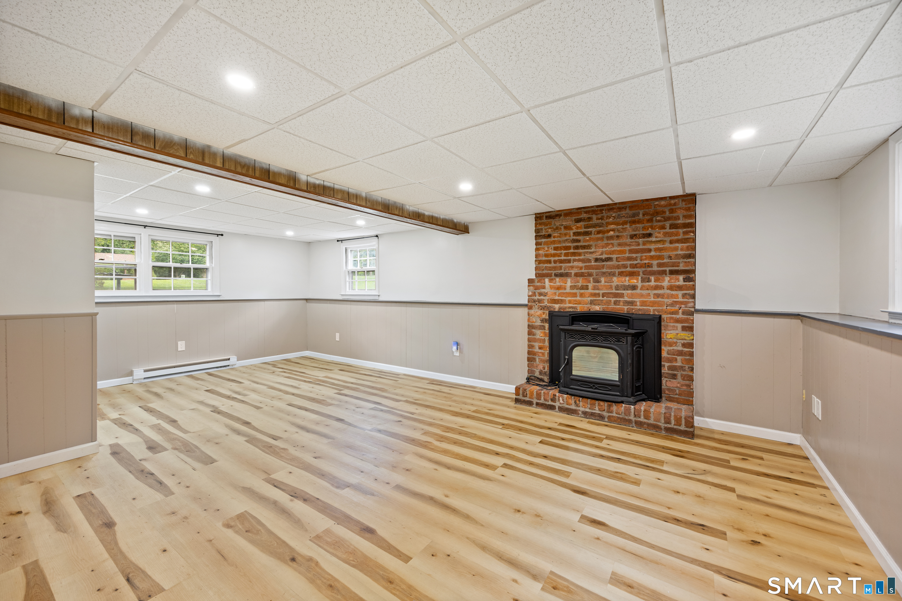 14 Glen Hollow Drive Property Photo 23