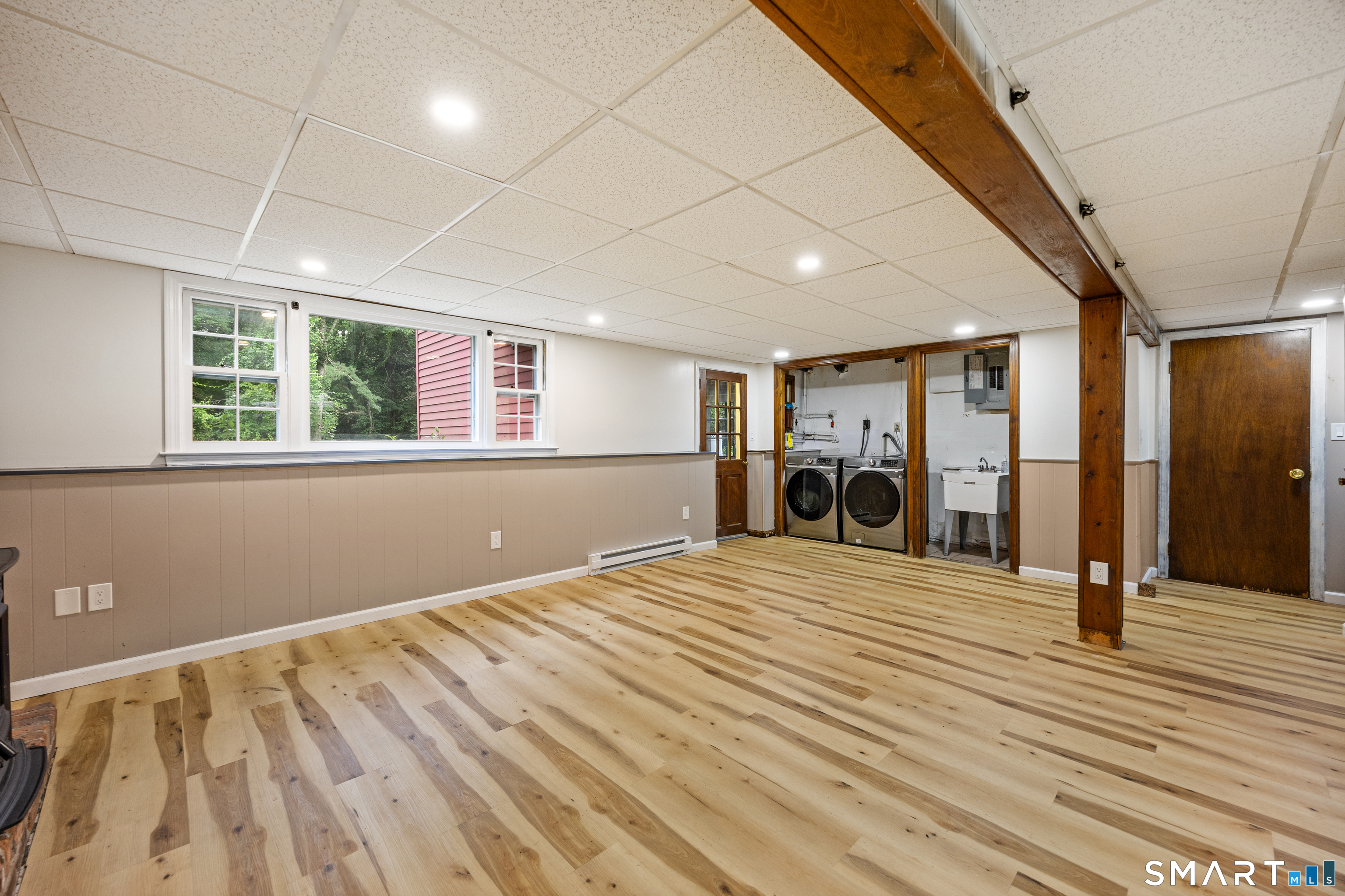14 Glen Hollow Drive Property Photo 24