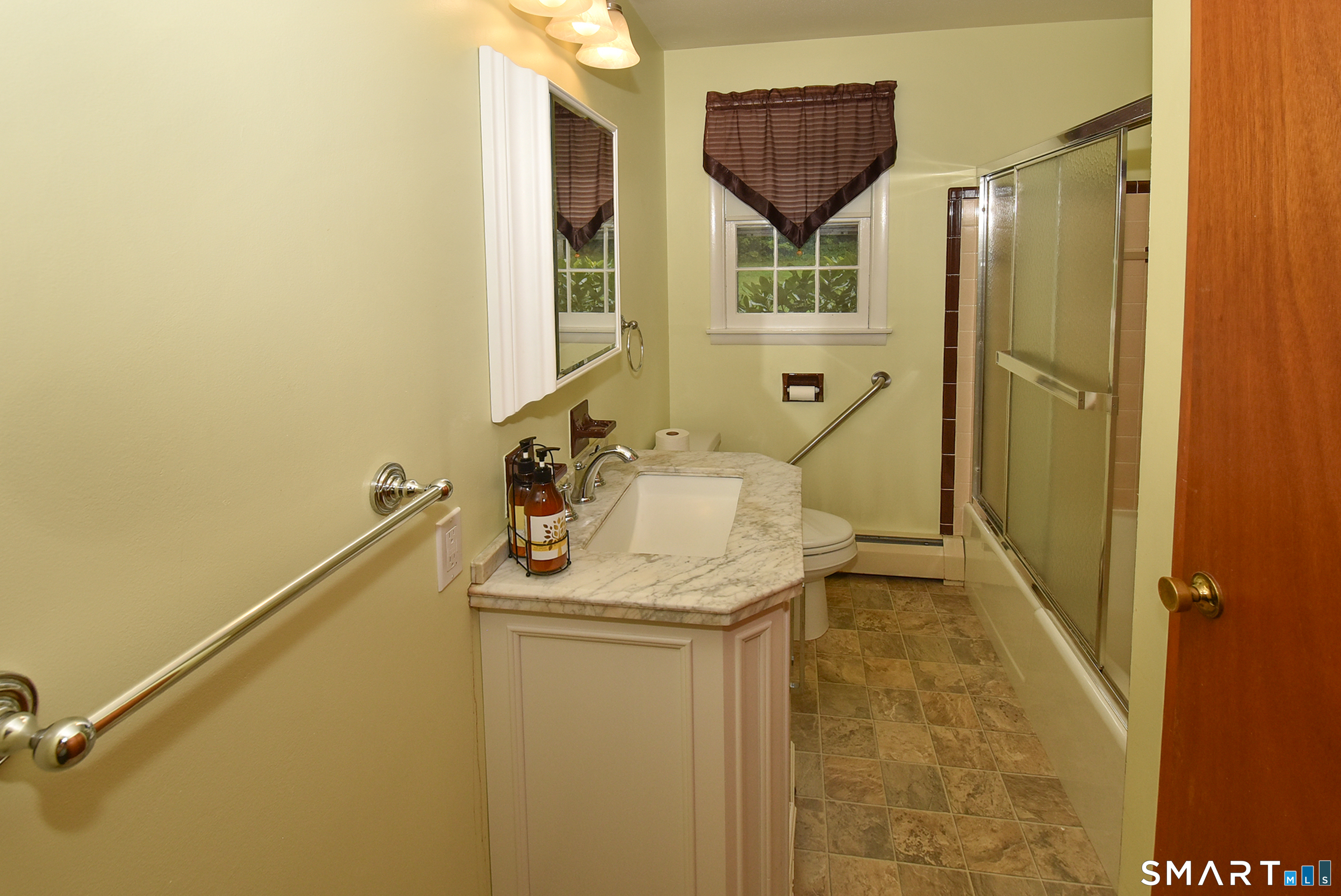 150 Baxter Street Property Photo 20