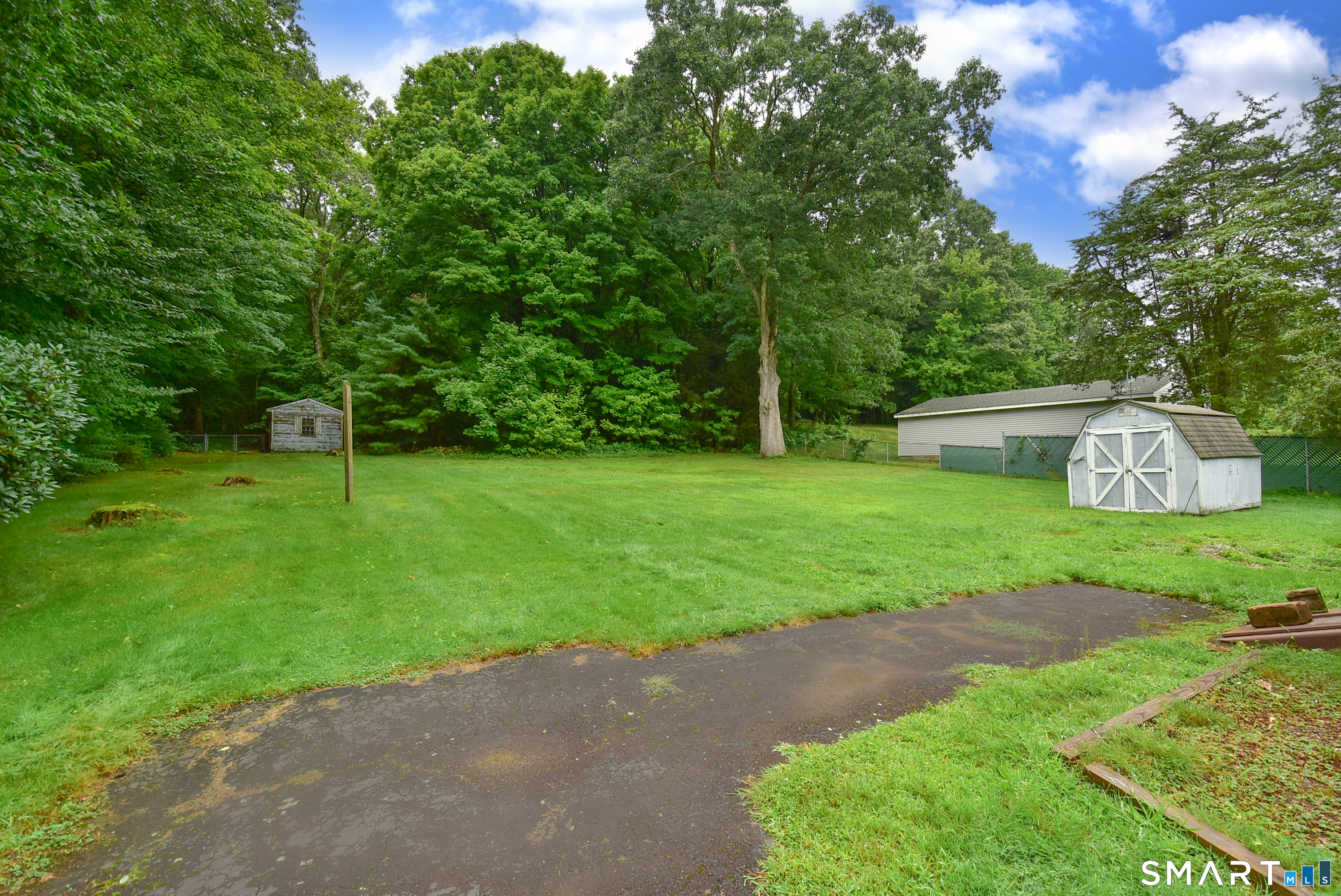 150 Baxter Street Property Photo 23