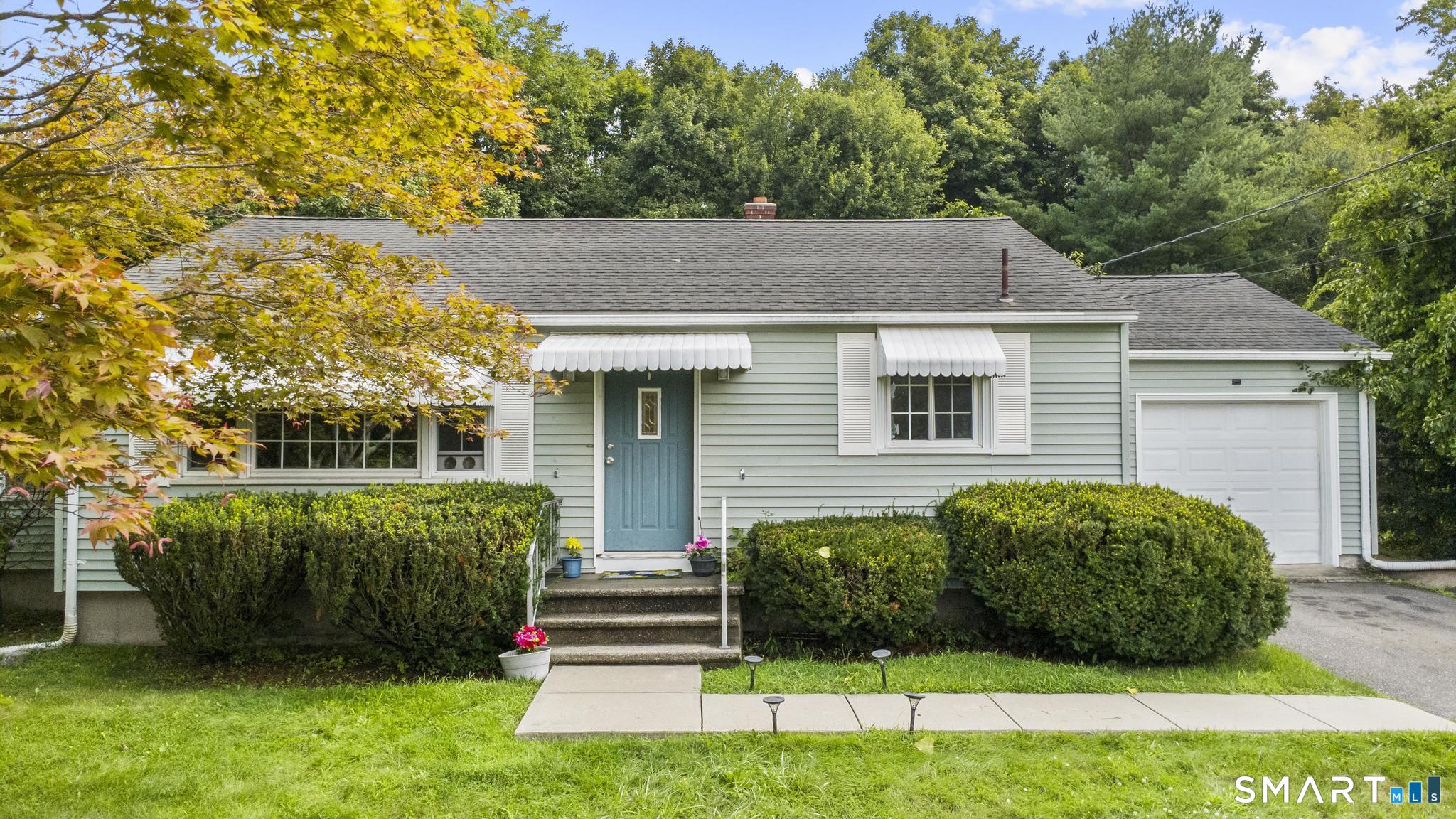 707 Oronoke Road Property Photo 1