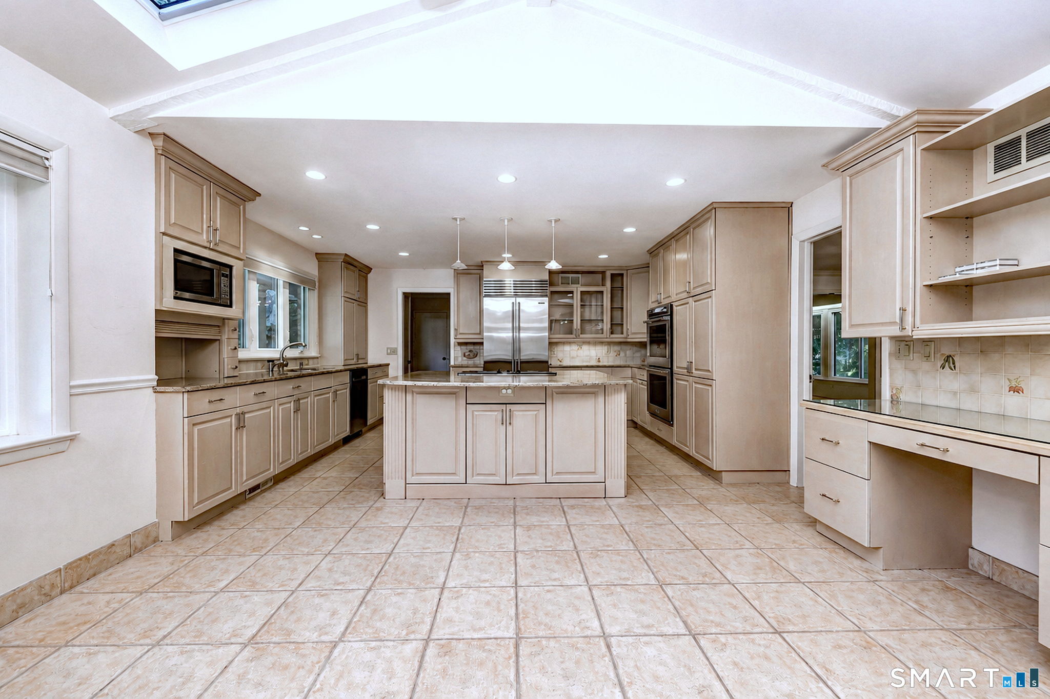 24 Inverness Road Property Photo 7