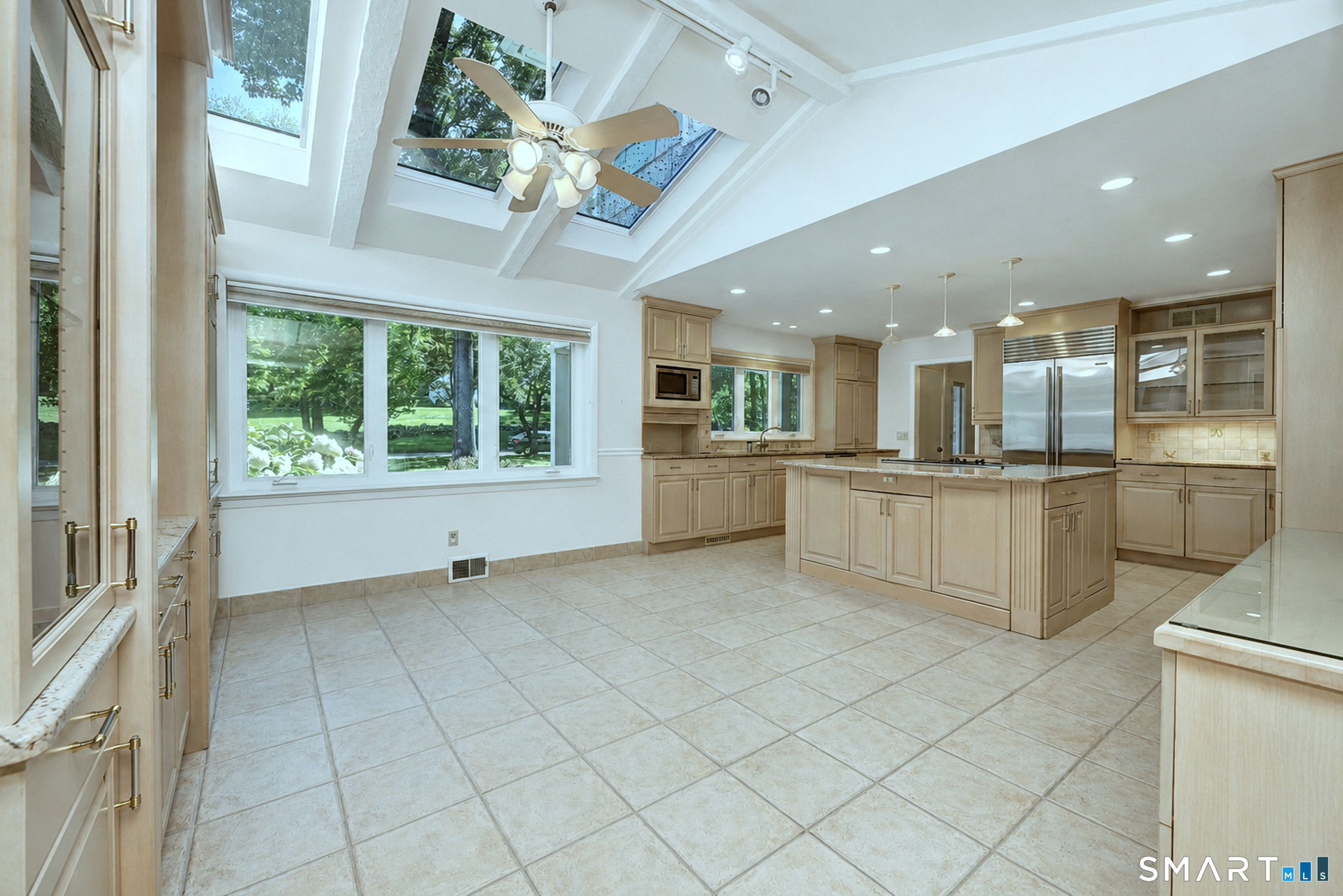 24 Inverness Road Property Photo 8