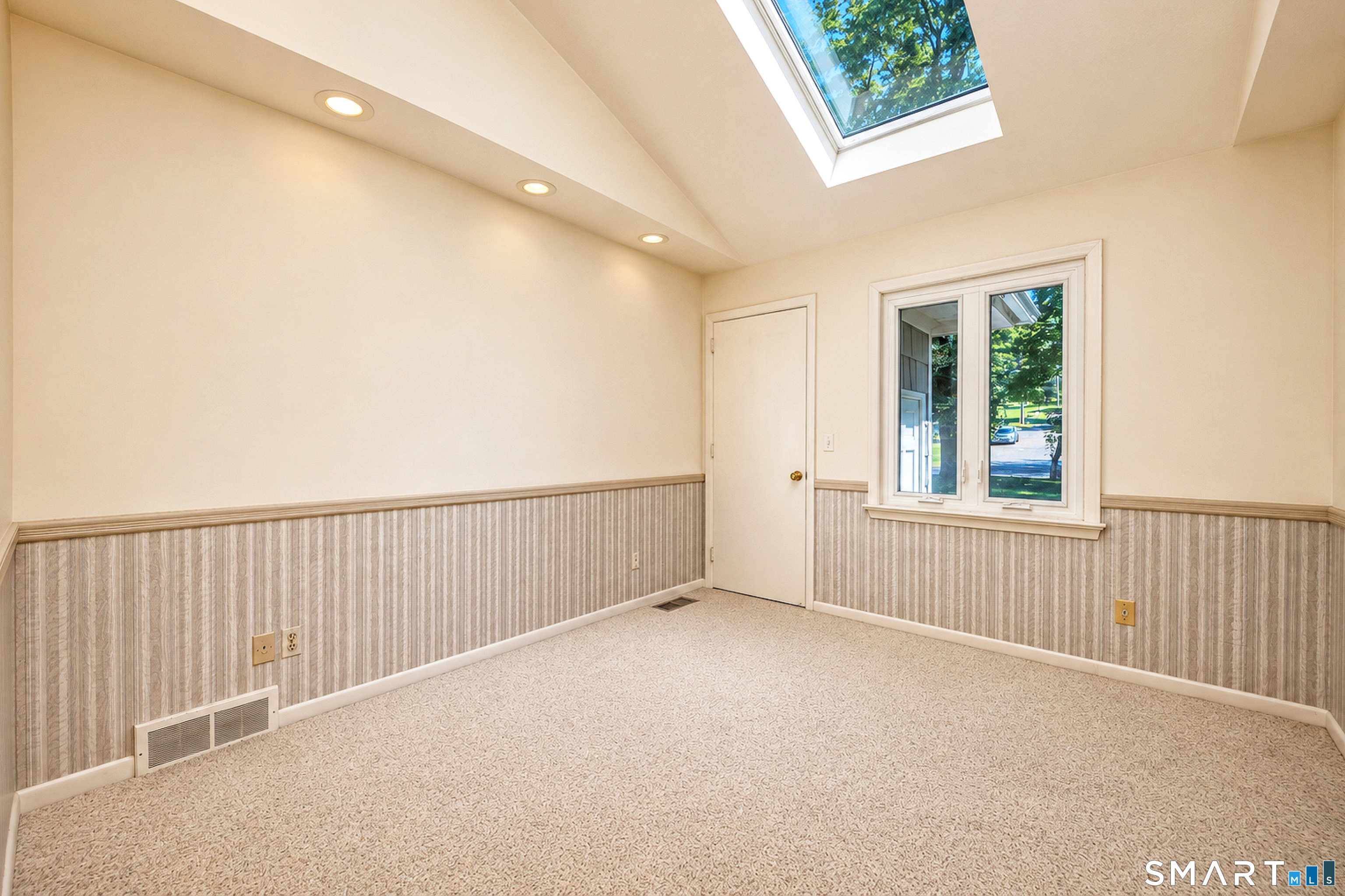24 Inverness Road Property Photo 32
