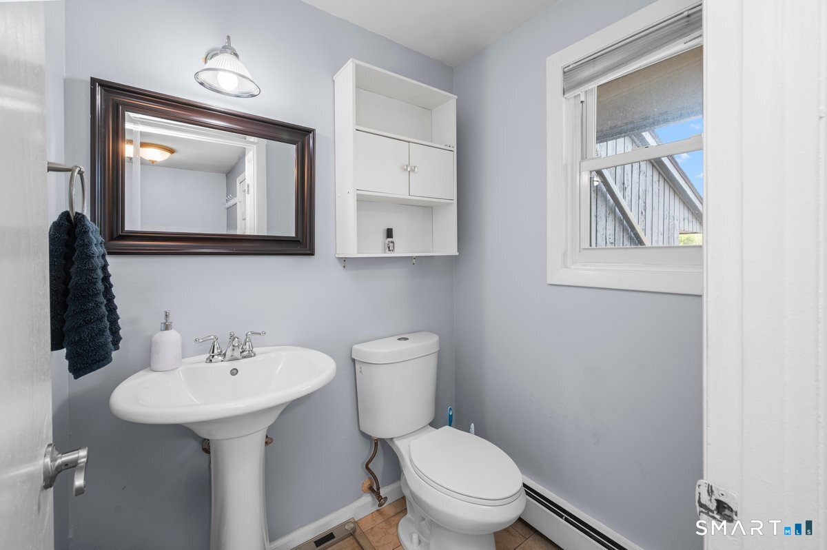 181 Williamstown 181 Court Property Photo 9