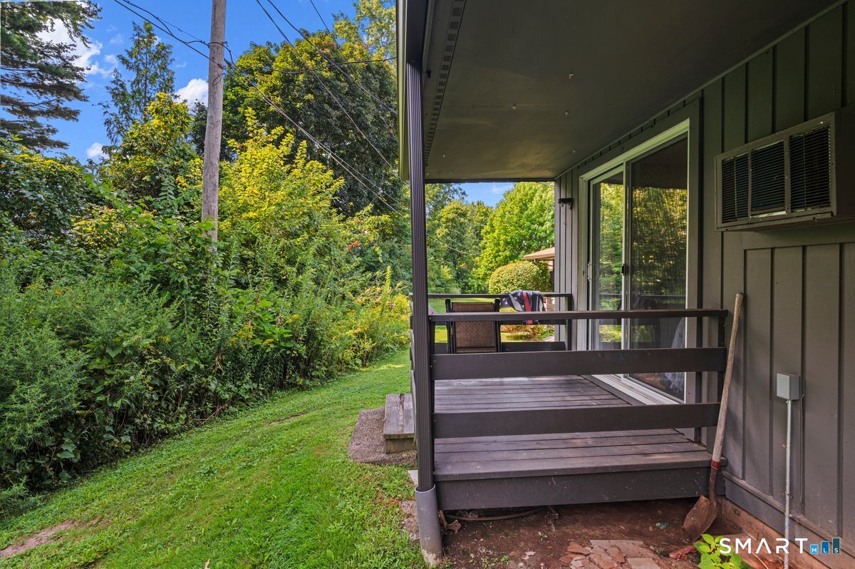 181 Williamstown 181 Court Property Photo 25