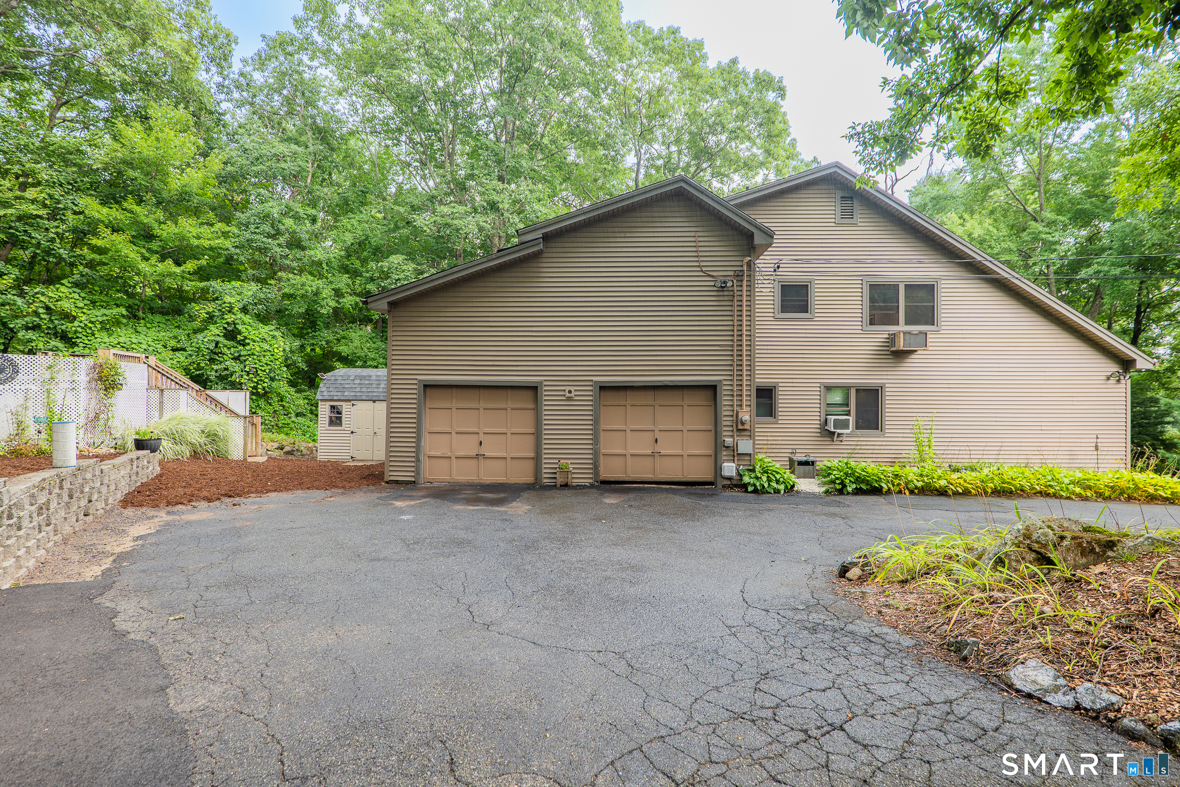 19 Vidich Lane Property Photo 2