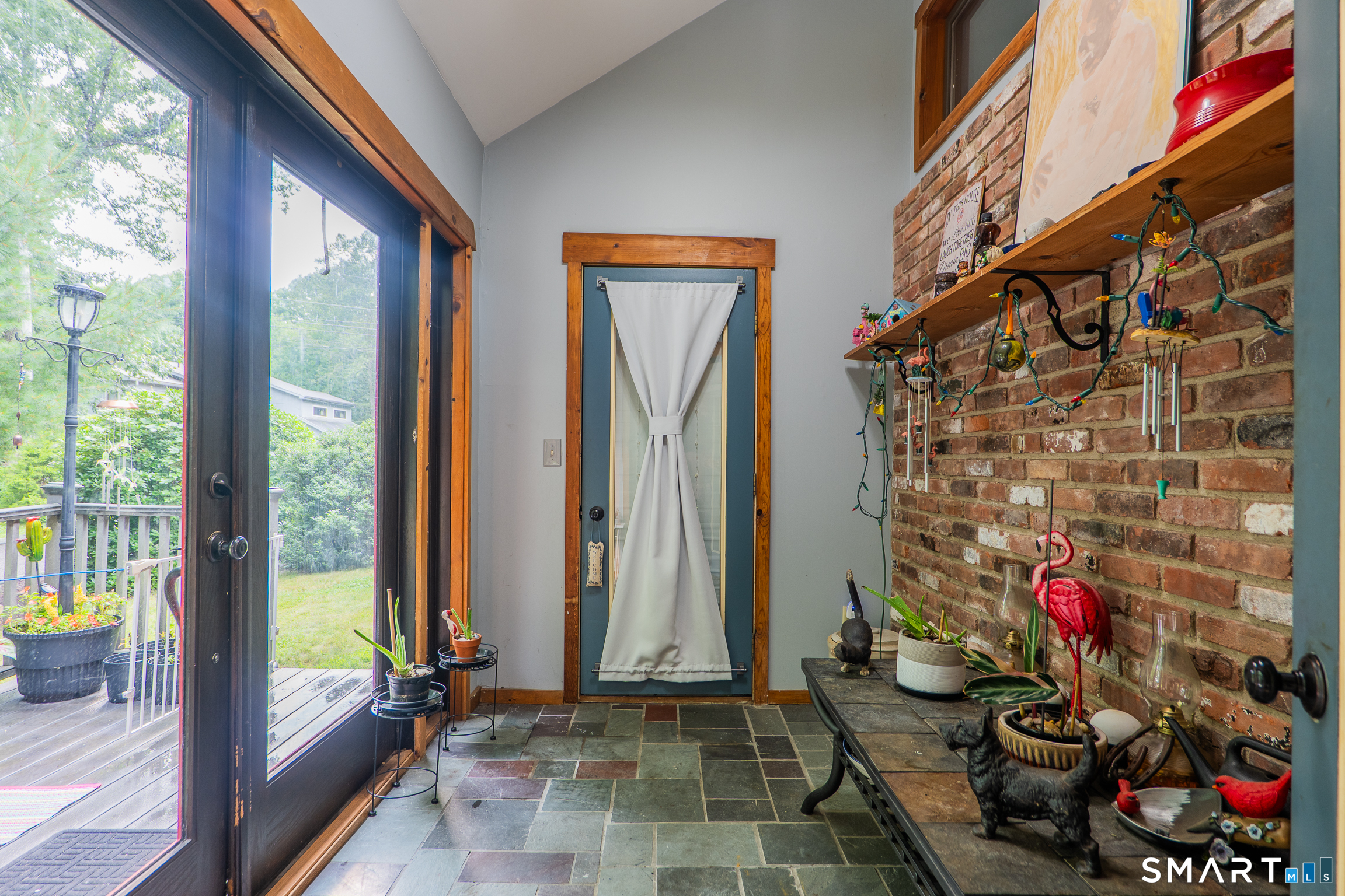 19 Vidich Lane Property Photo 4
