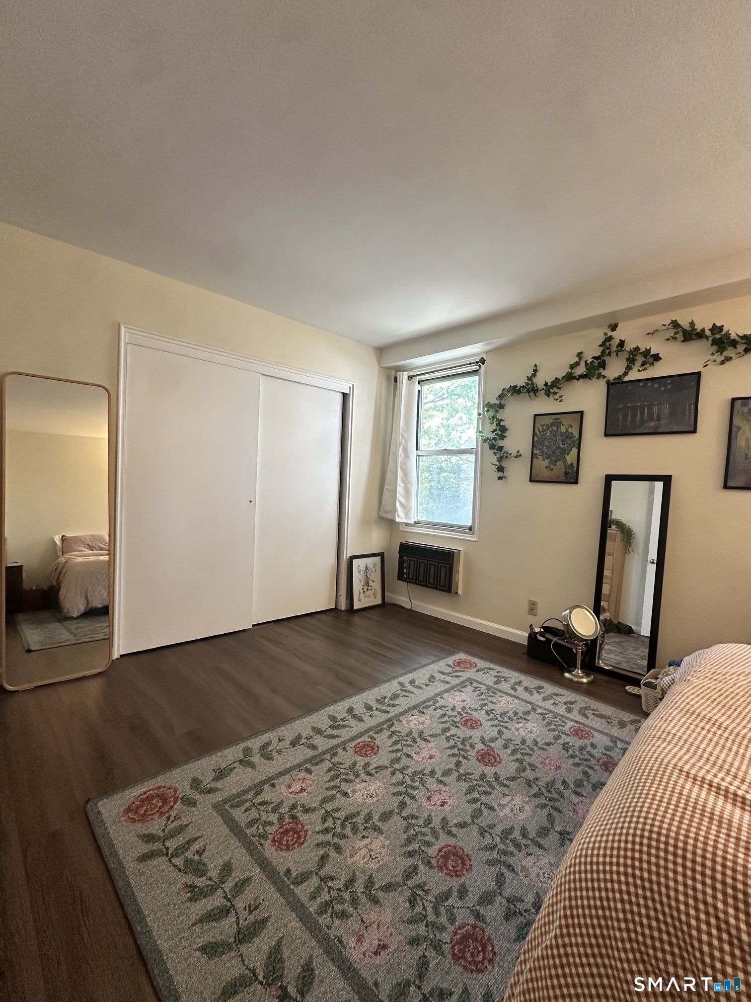 71 Strawberry Hill 320 Avenue Property Photo 8
