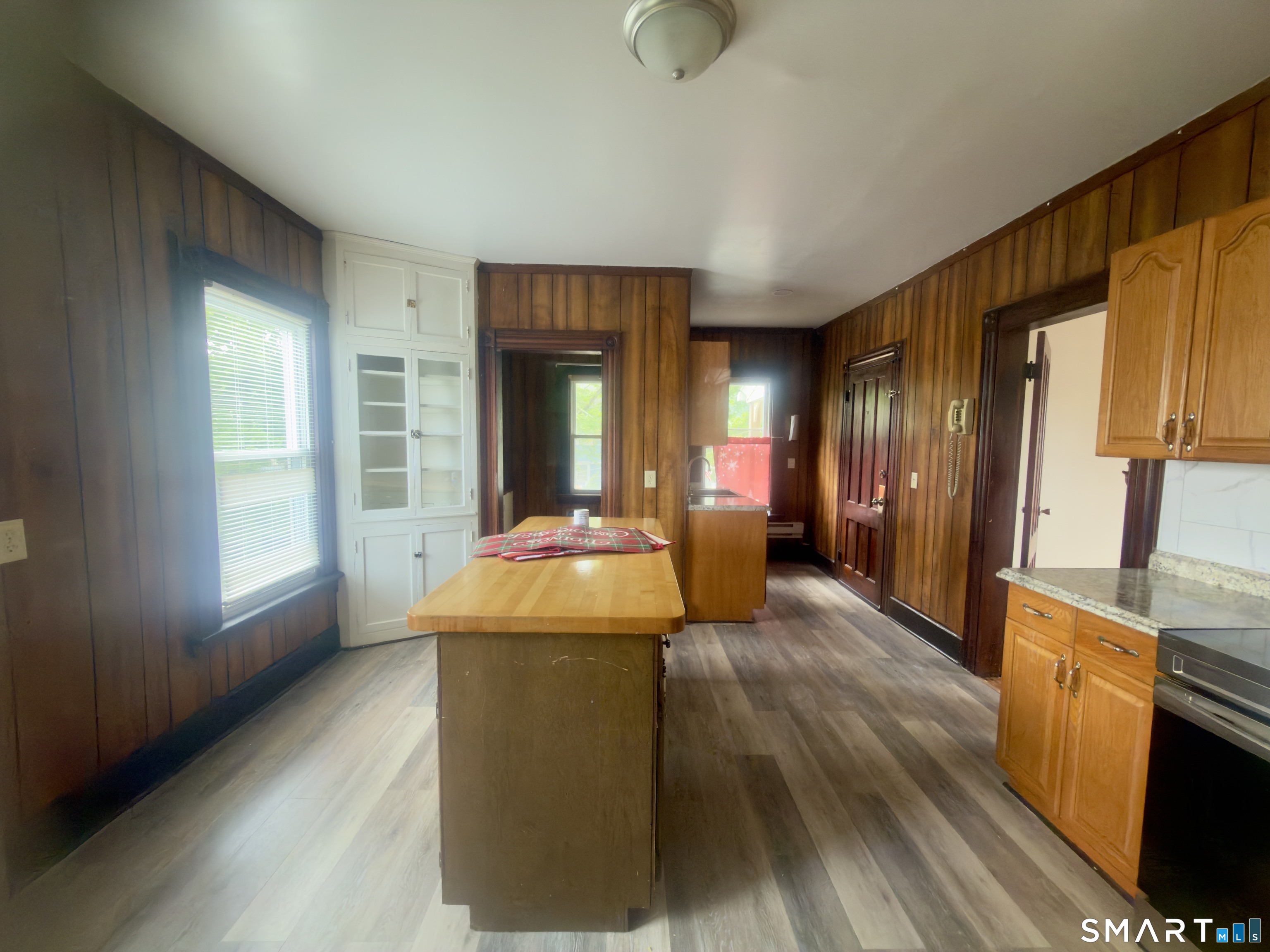 261 Wakelee 2 Avenue Property Photo 4