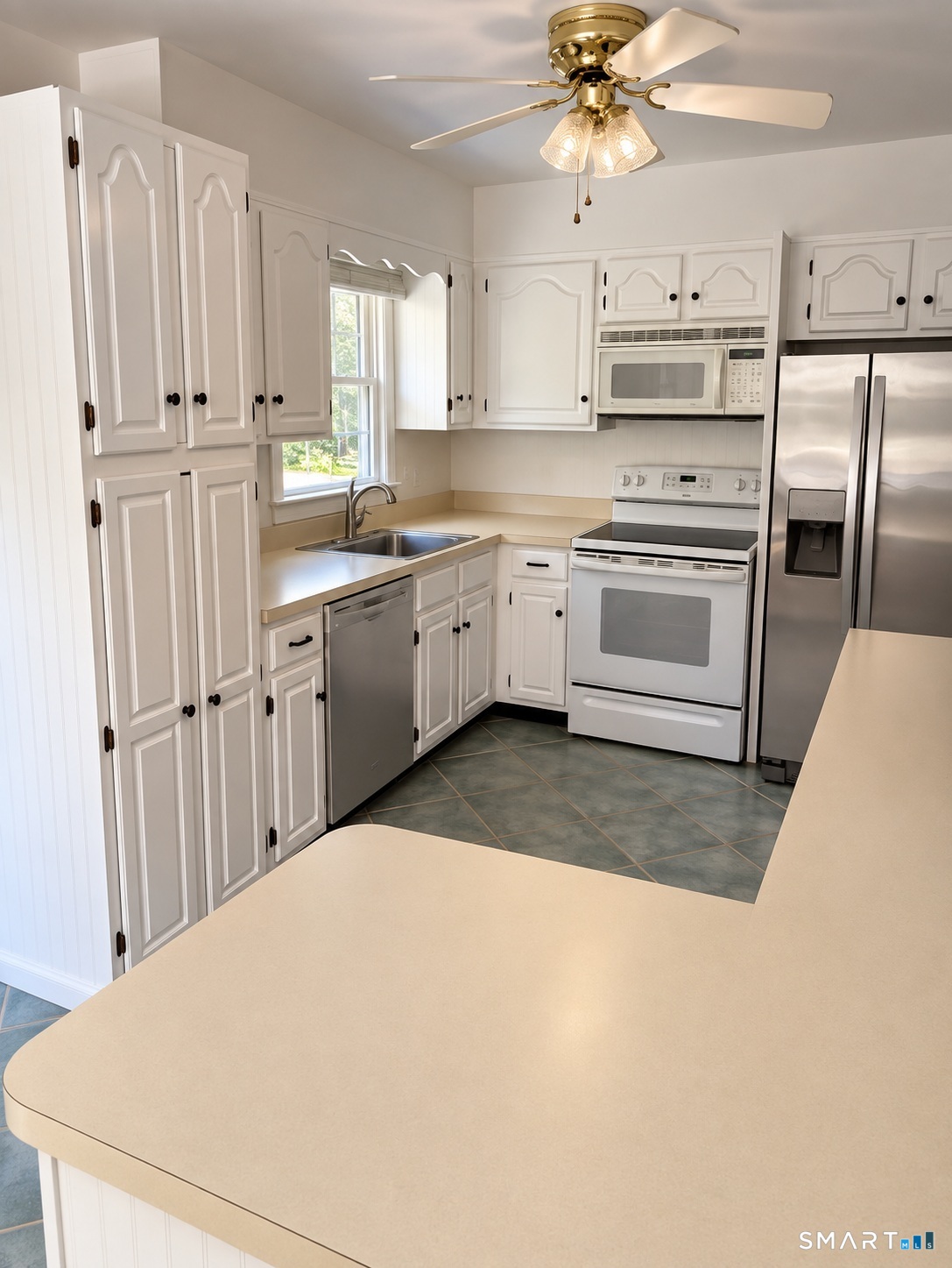 6 Vanderbilt Avenue Property Photo 8