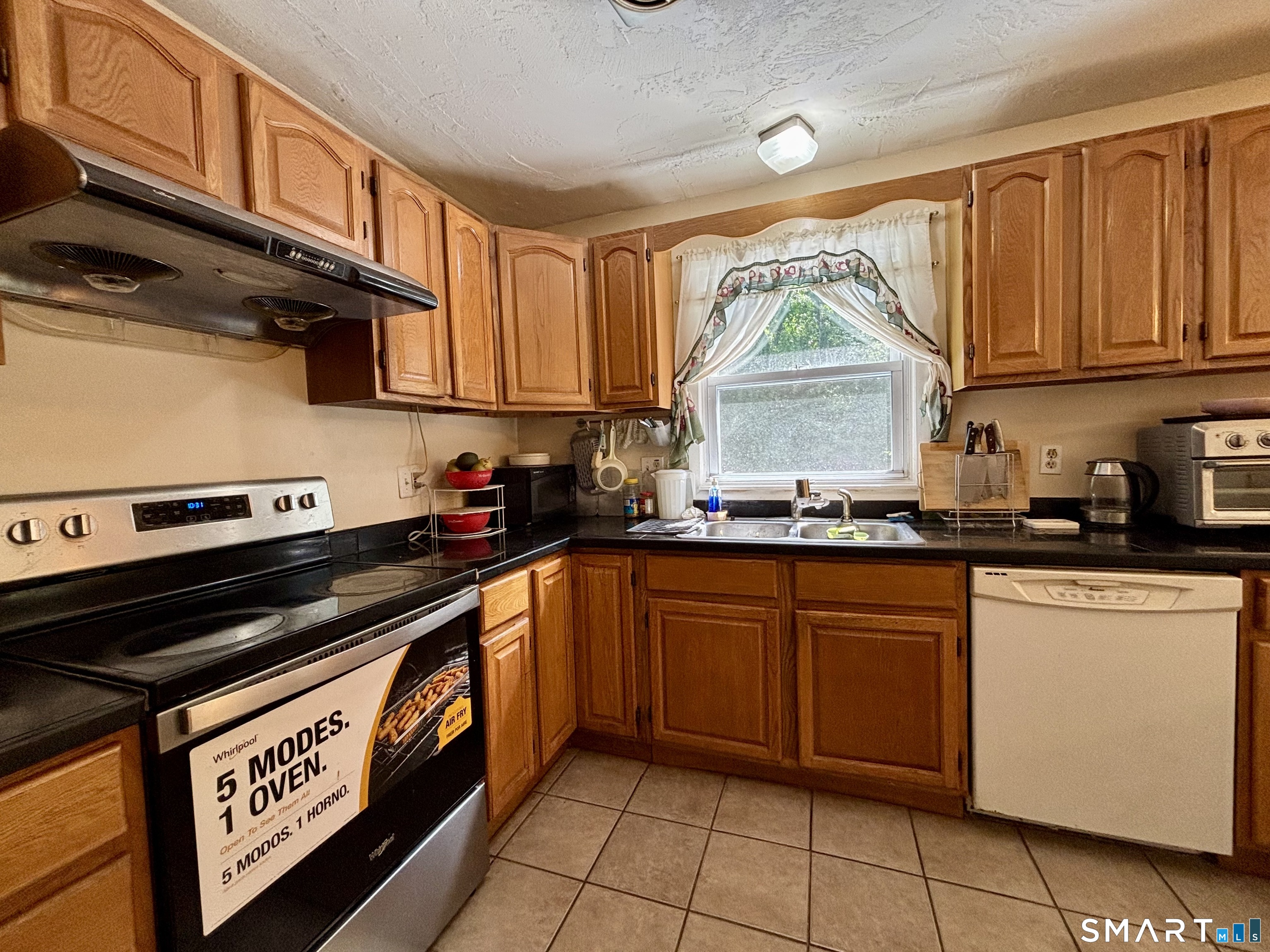 32 Pollys Lane Property Photo 10