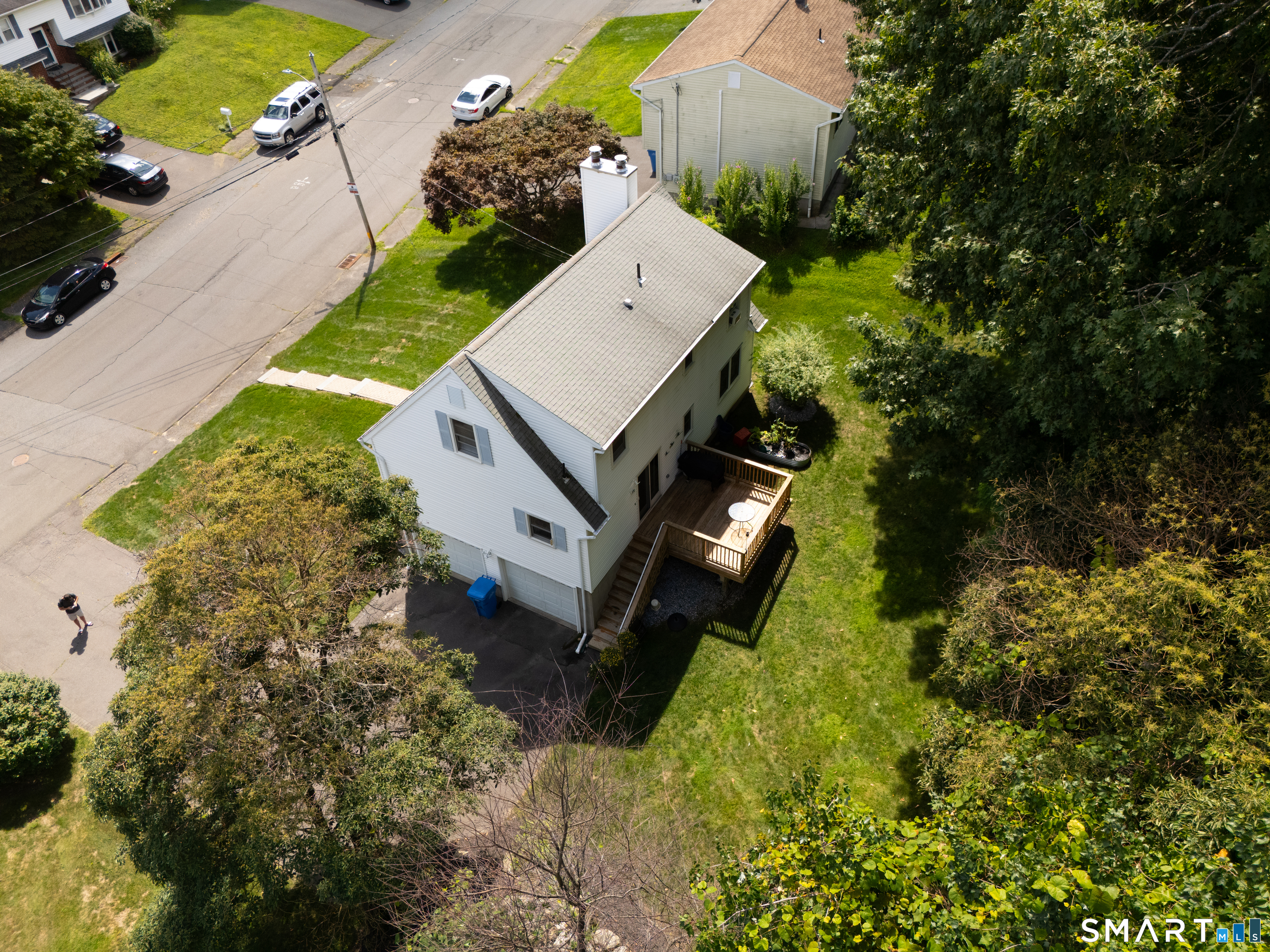 18 Kendall Circle Property Photo 6