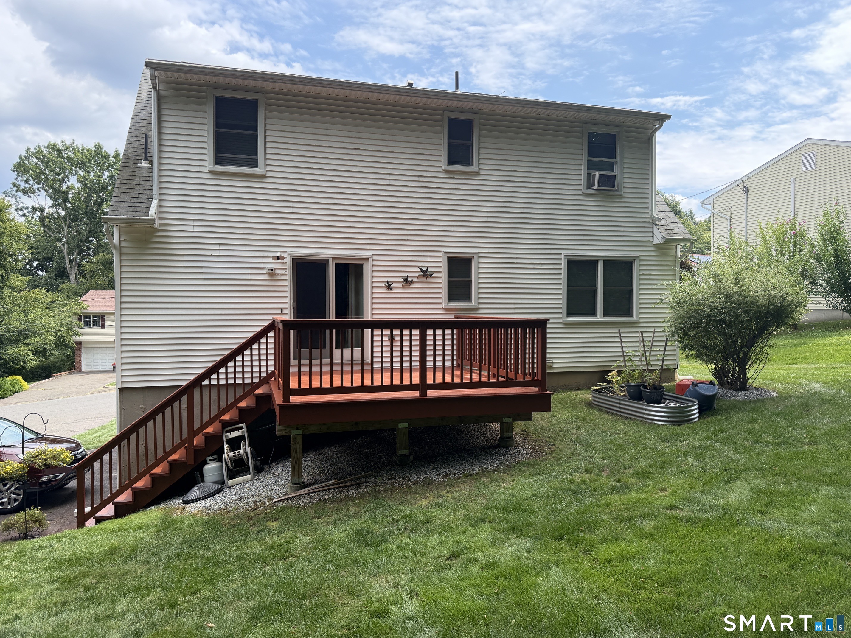 18 Kendall Circle Property Photo 8