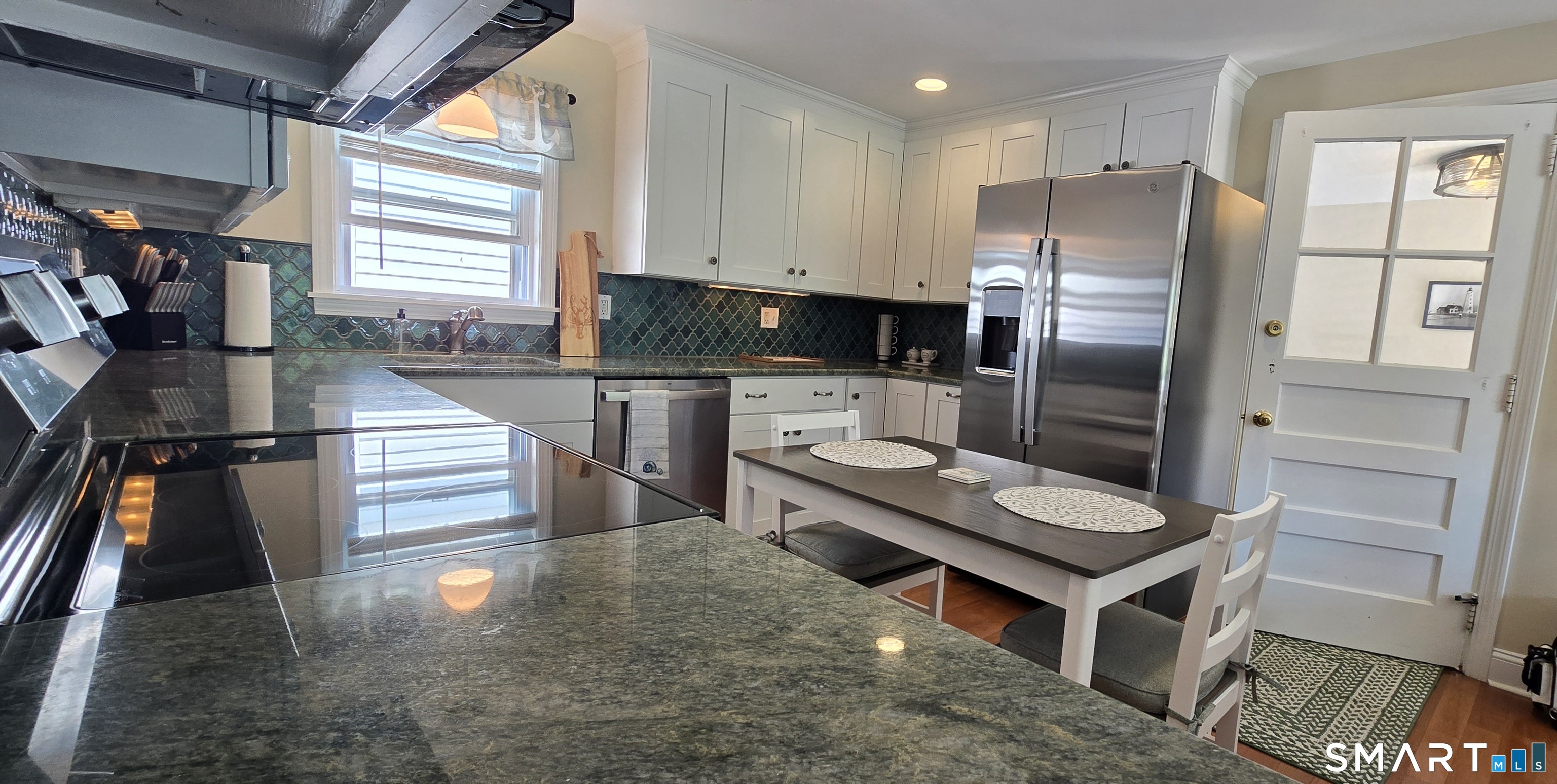 24 Shore West Drive Property Photo 9