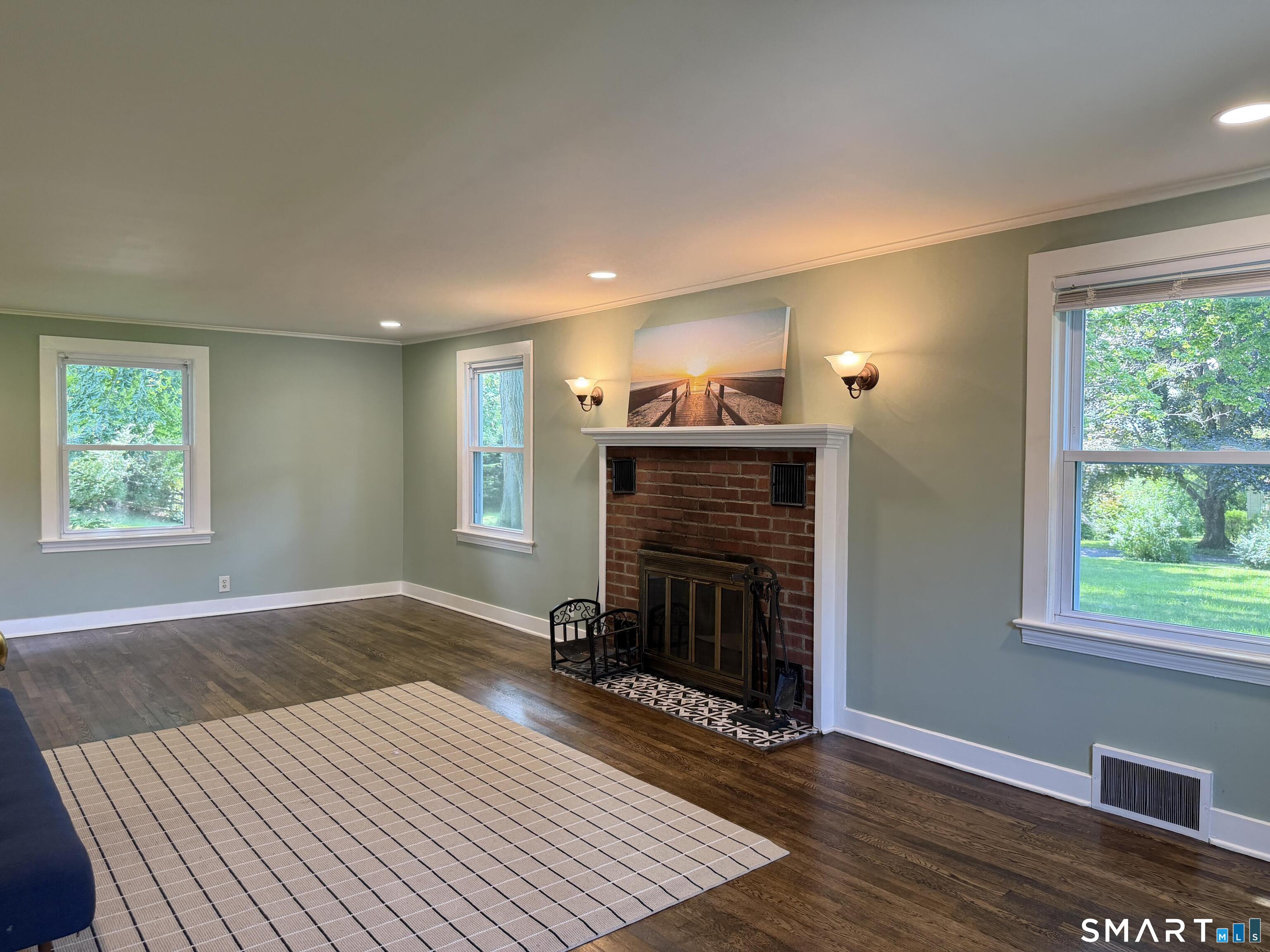 70 Gay Street Property Photo 8