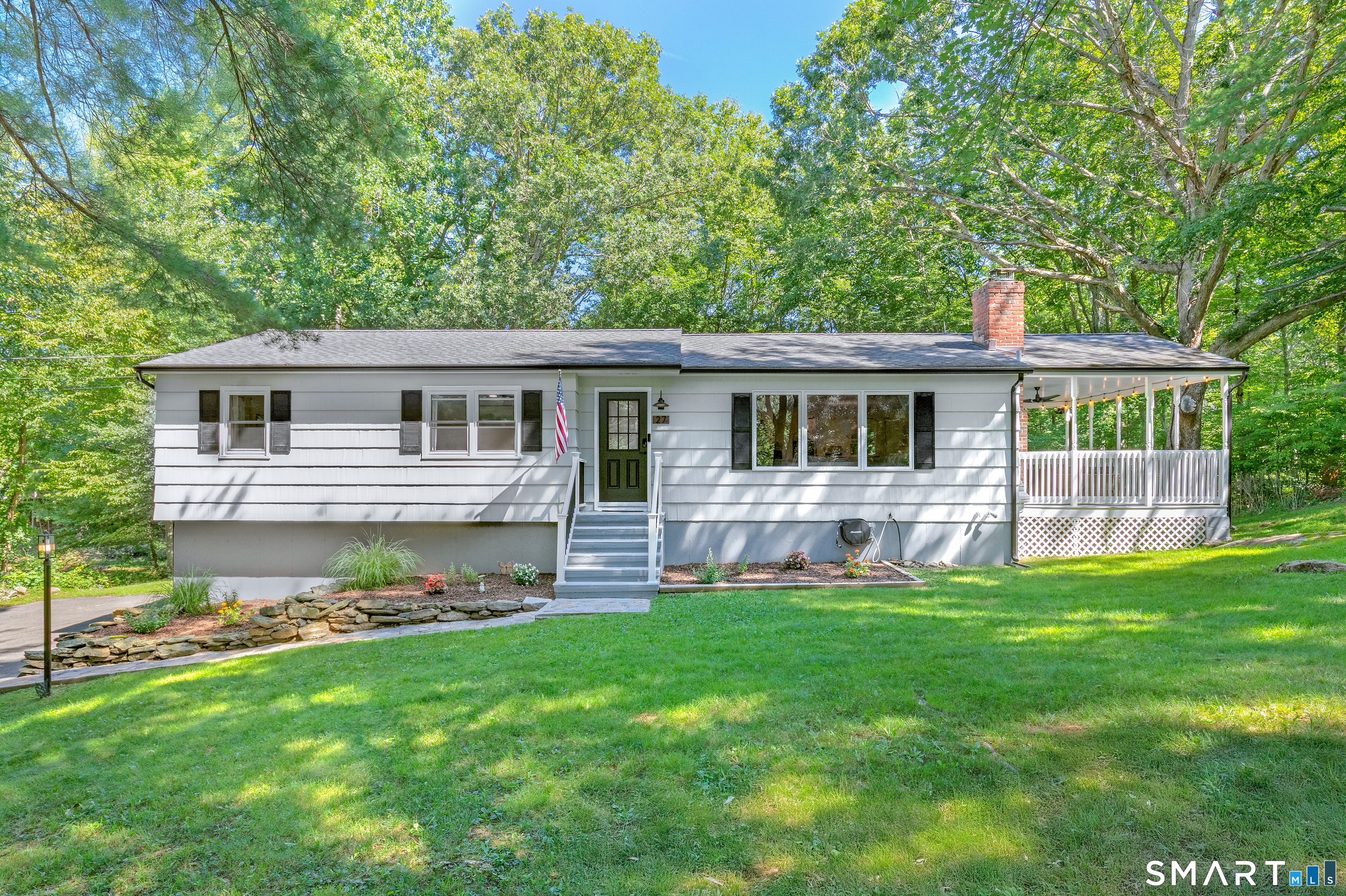 27 Winchester Drive Property Photo 1