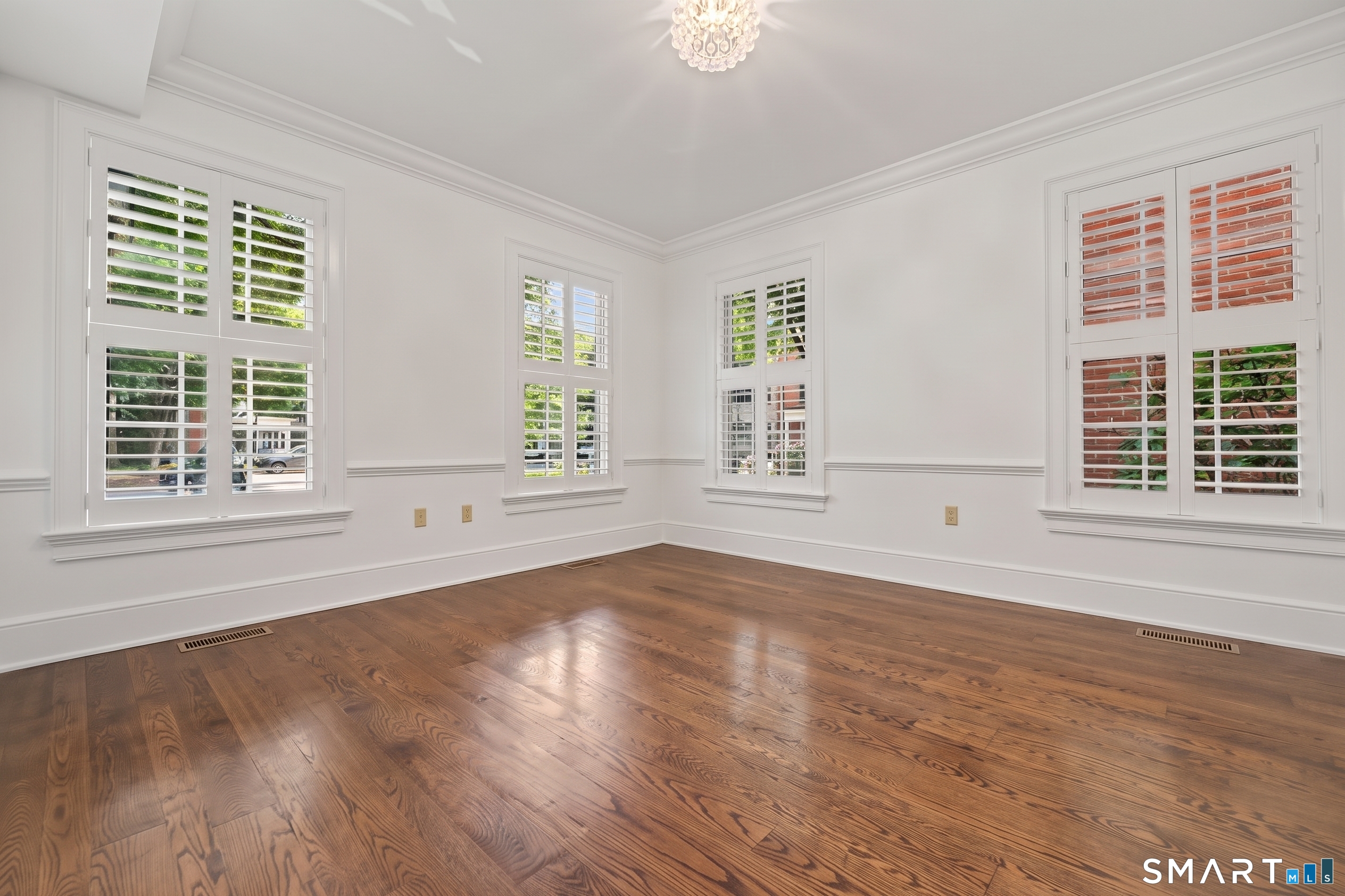 16 Elmwood 16 Drive Property Photo 6