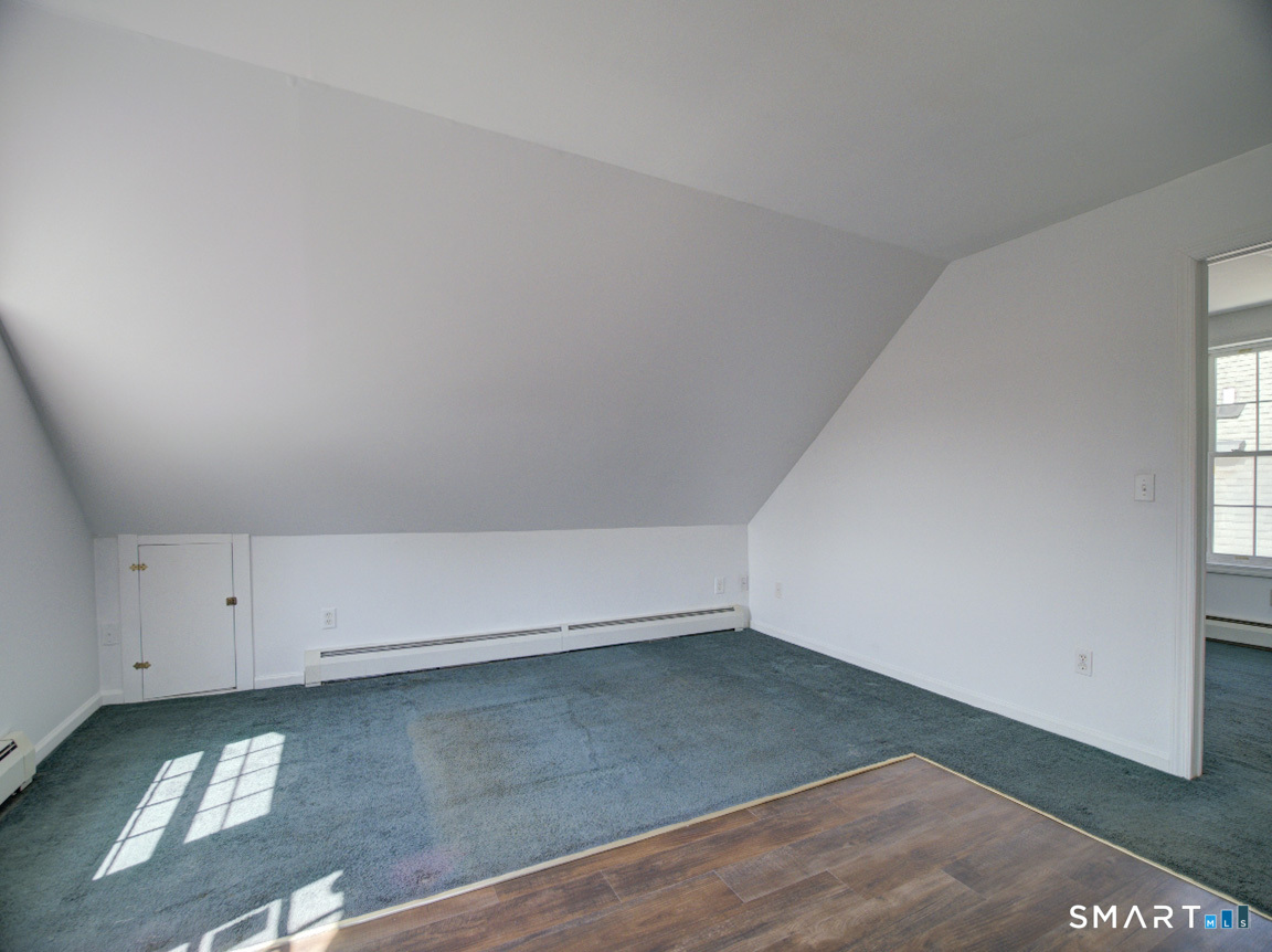 6 Mettler Street Property Photo 35