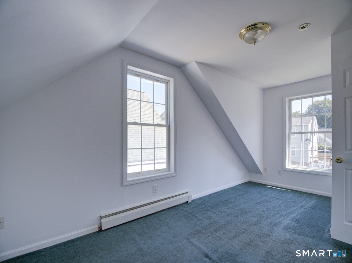 6 Mettler Street Property Photo 38