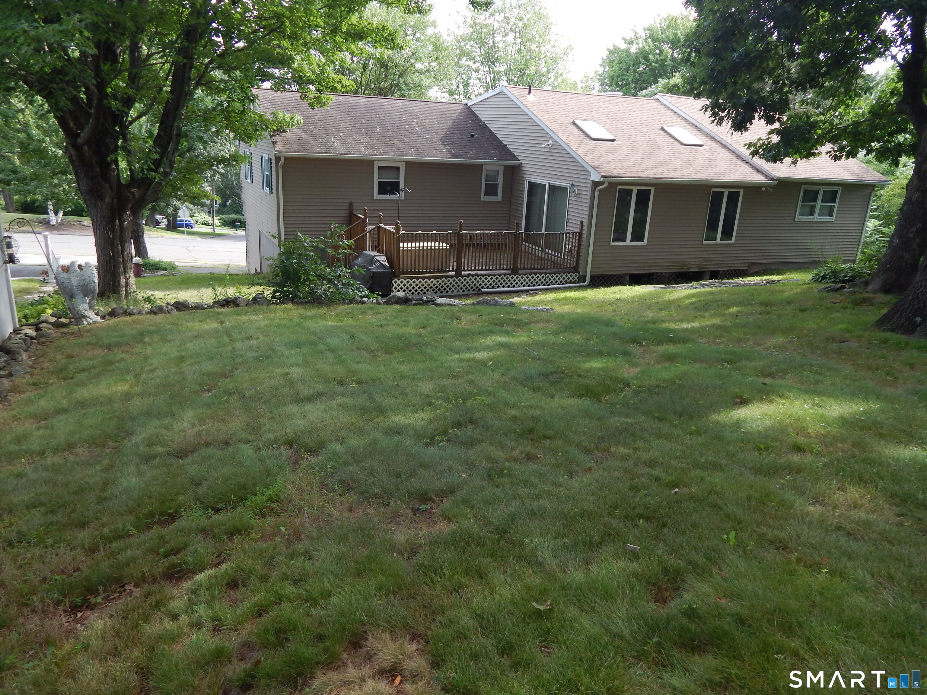 16 Frankie Lane Property Photo 19