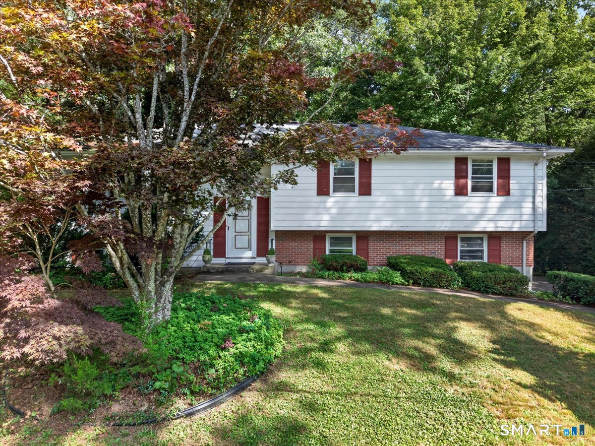 48 Old Colony Road Property Photo 1
