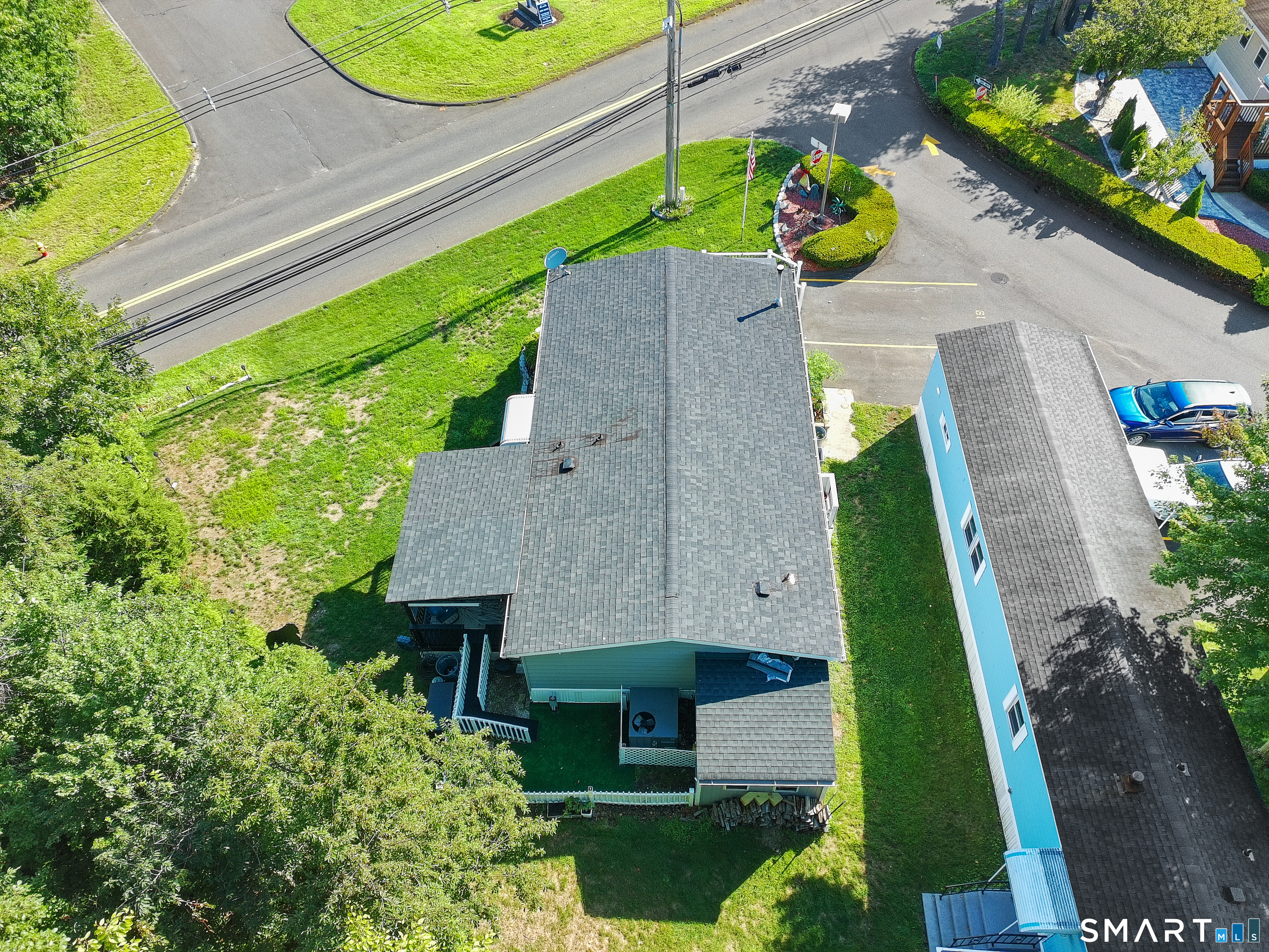 19 Laurel View Property Photo 9