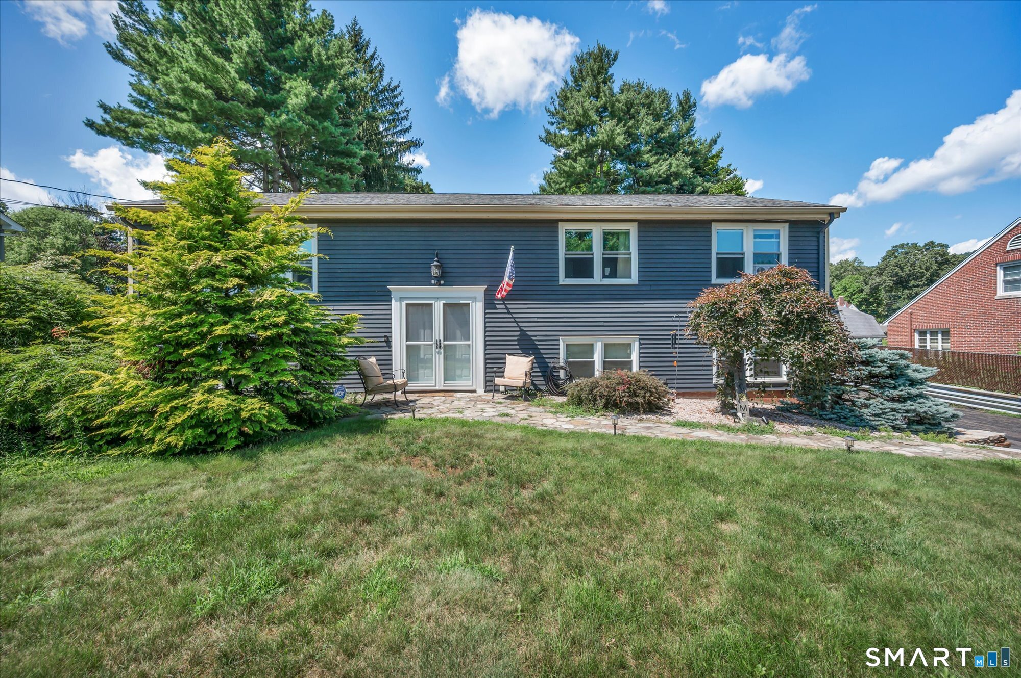 25 Spruce Street Property Photo 1