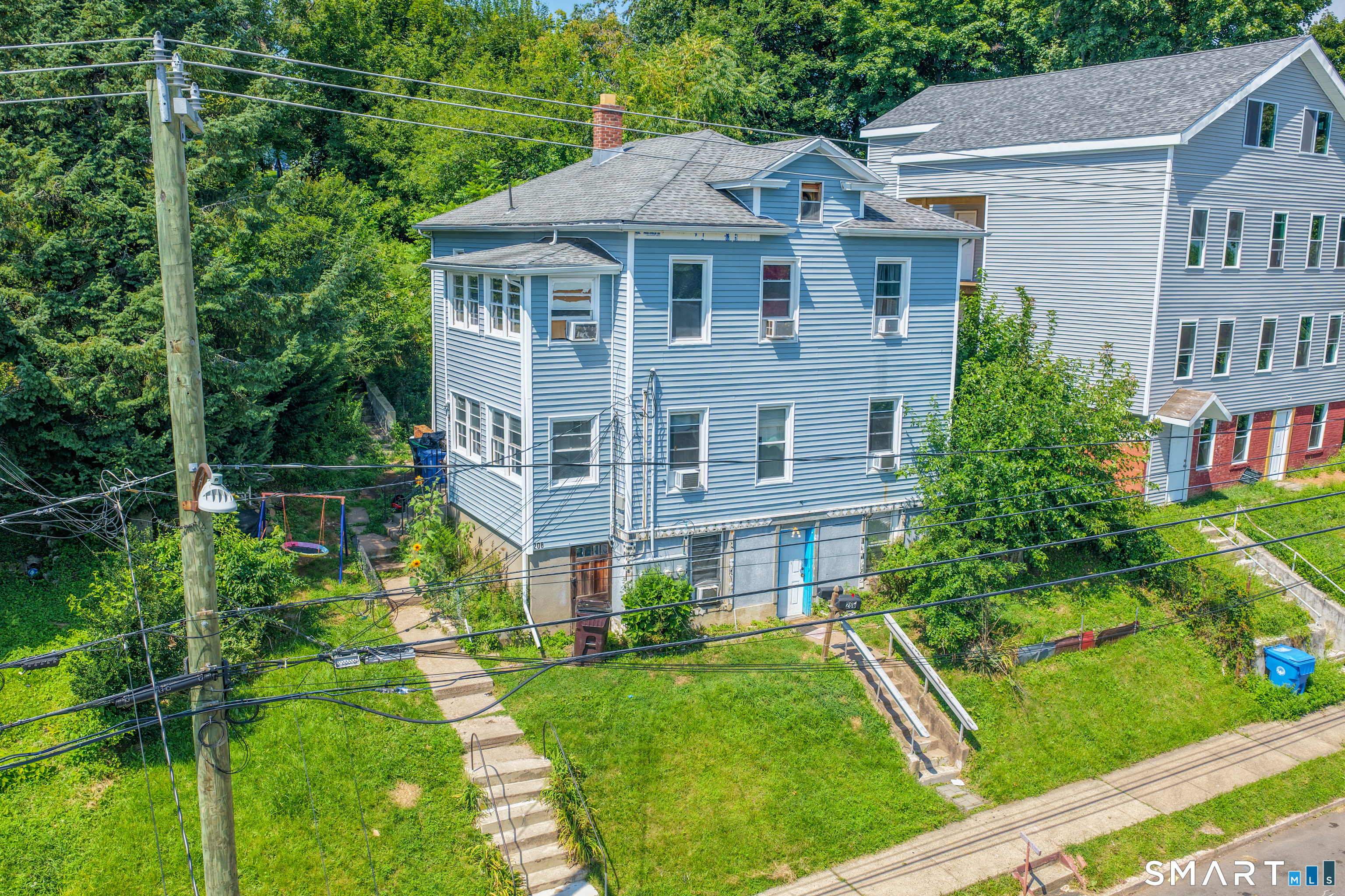 208 Clark Street Property Photo 2