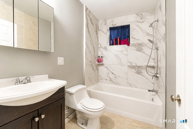 208 Clark Street Property Photo 20