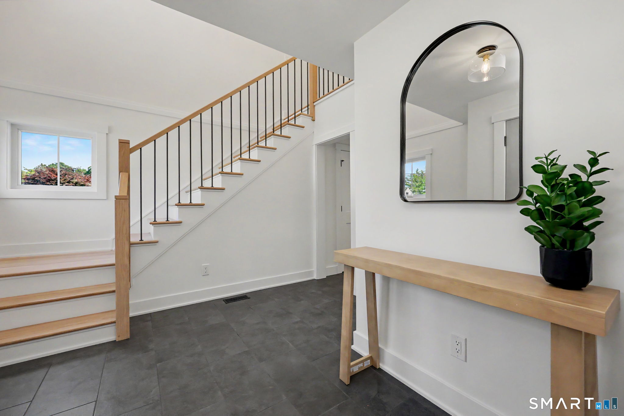 91 Lockwood Road Property Photo 2