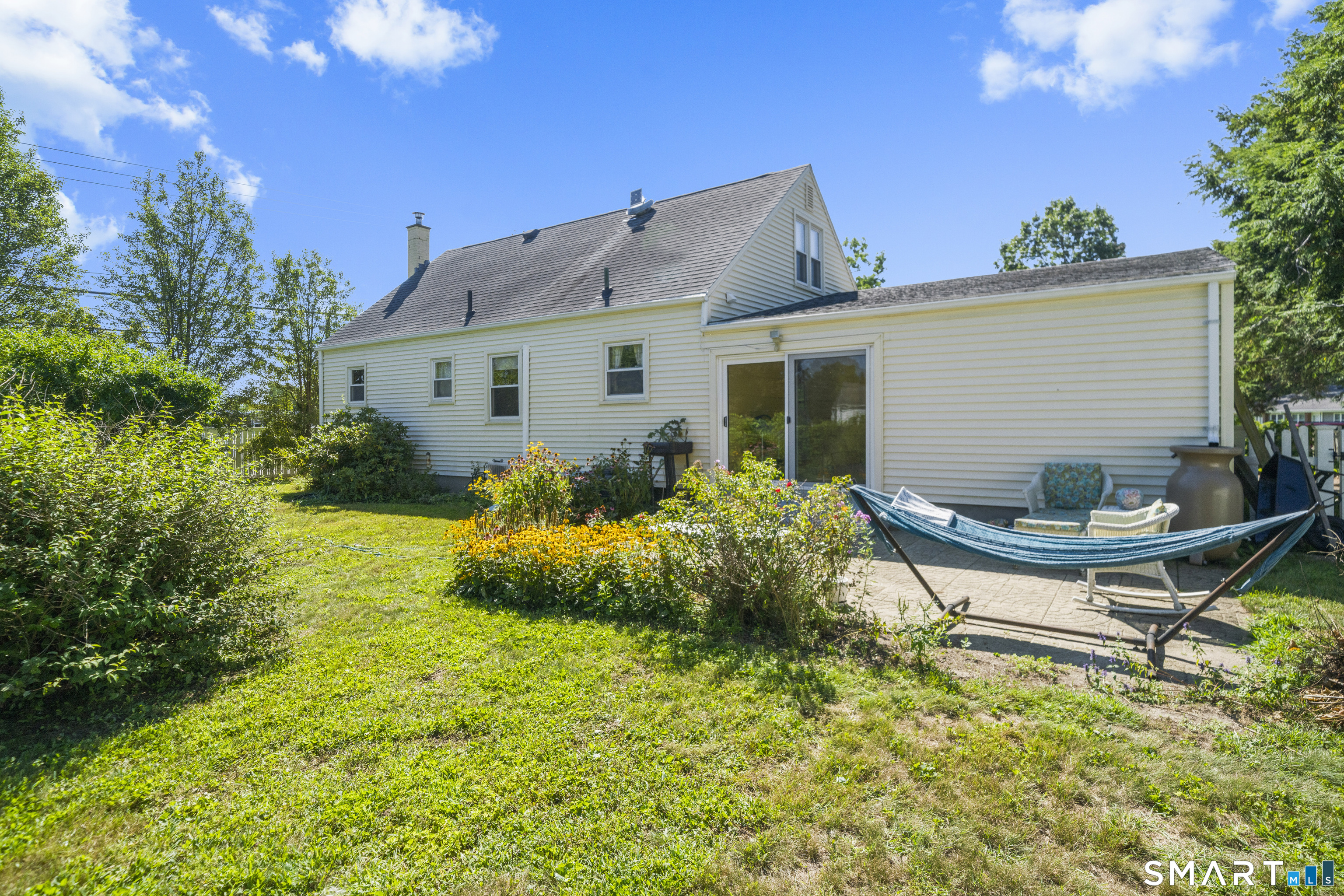 2 Post Road Property Photo 5