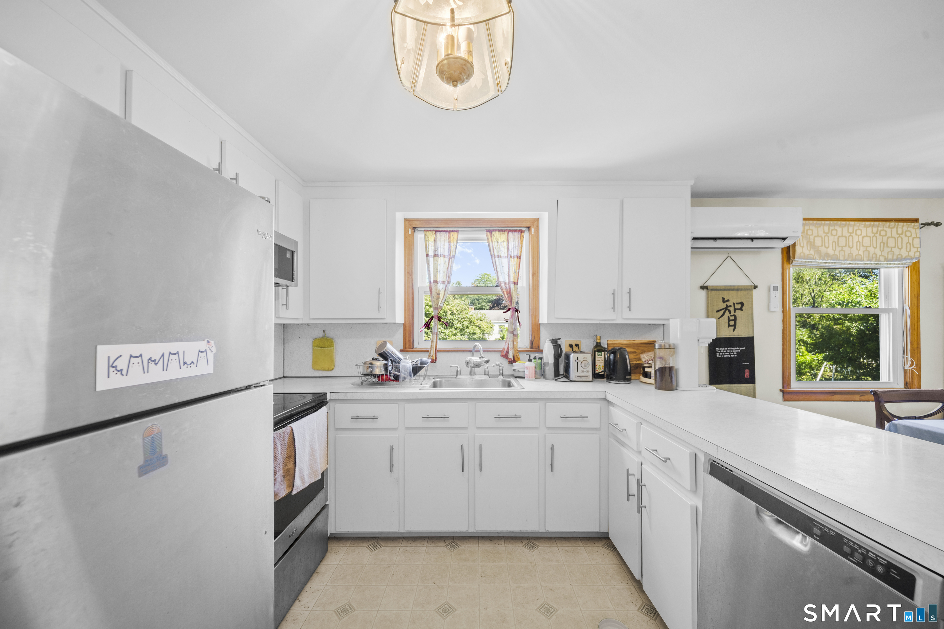 2 Post Road Property Photo 10