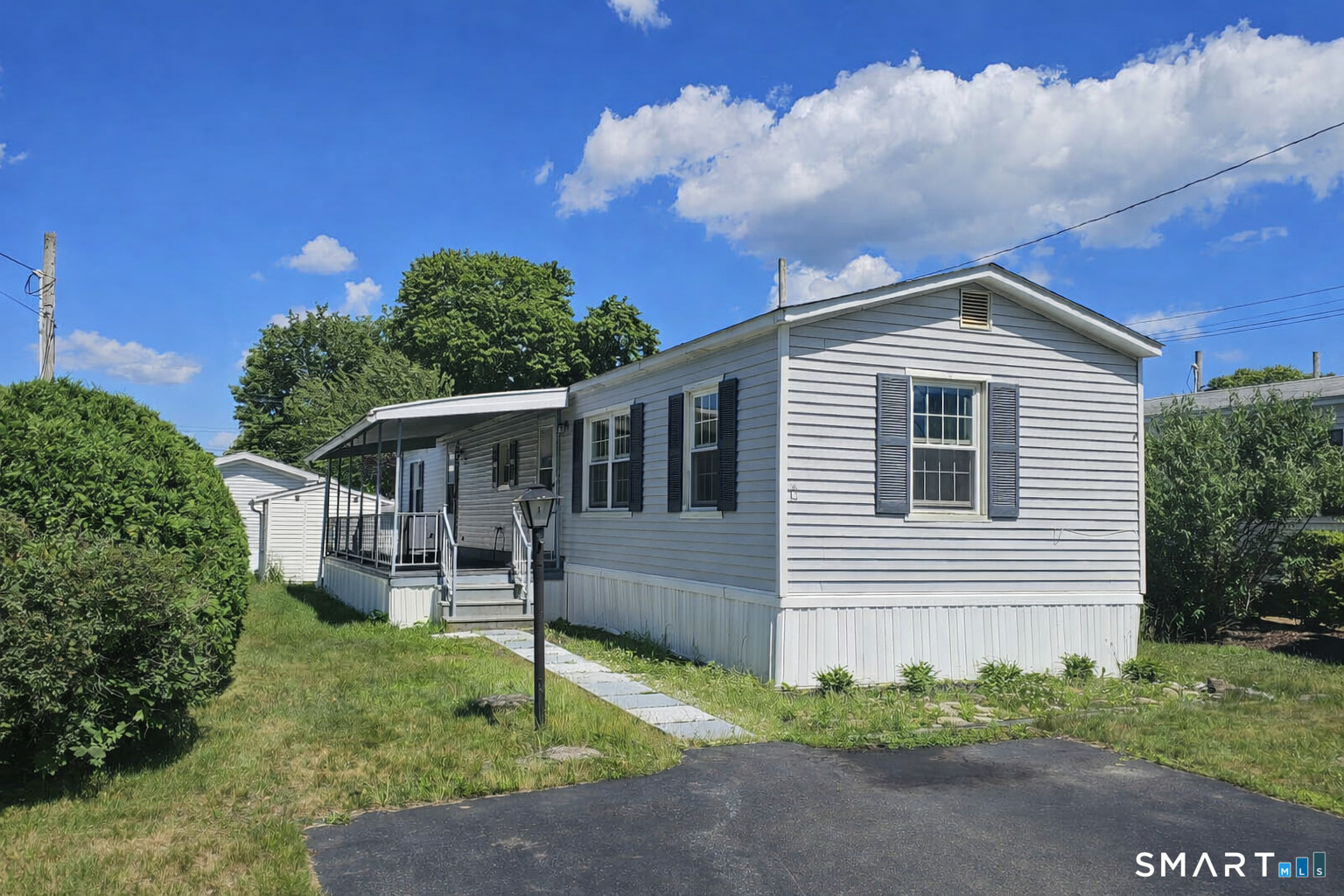 18 Broadway North Property Photo 1