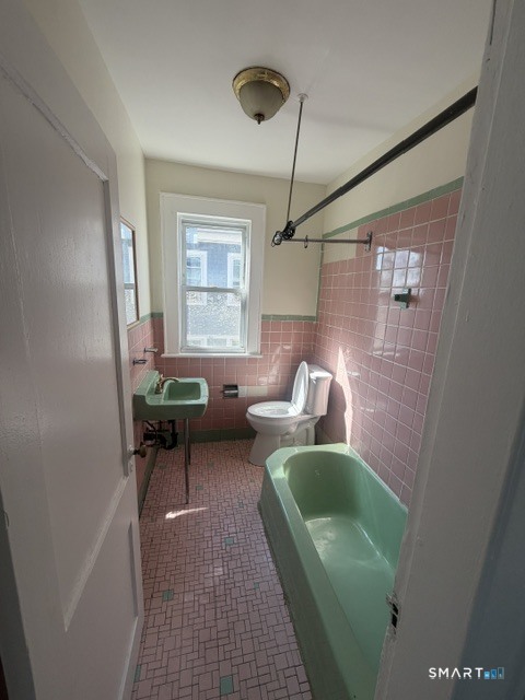 764 Ellsworth 2 Street Property Photo 3